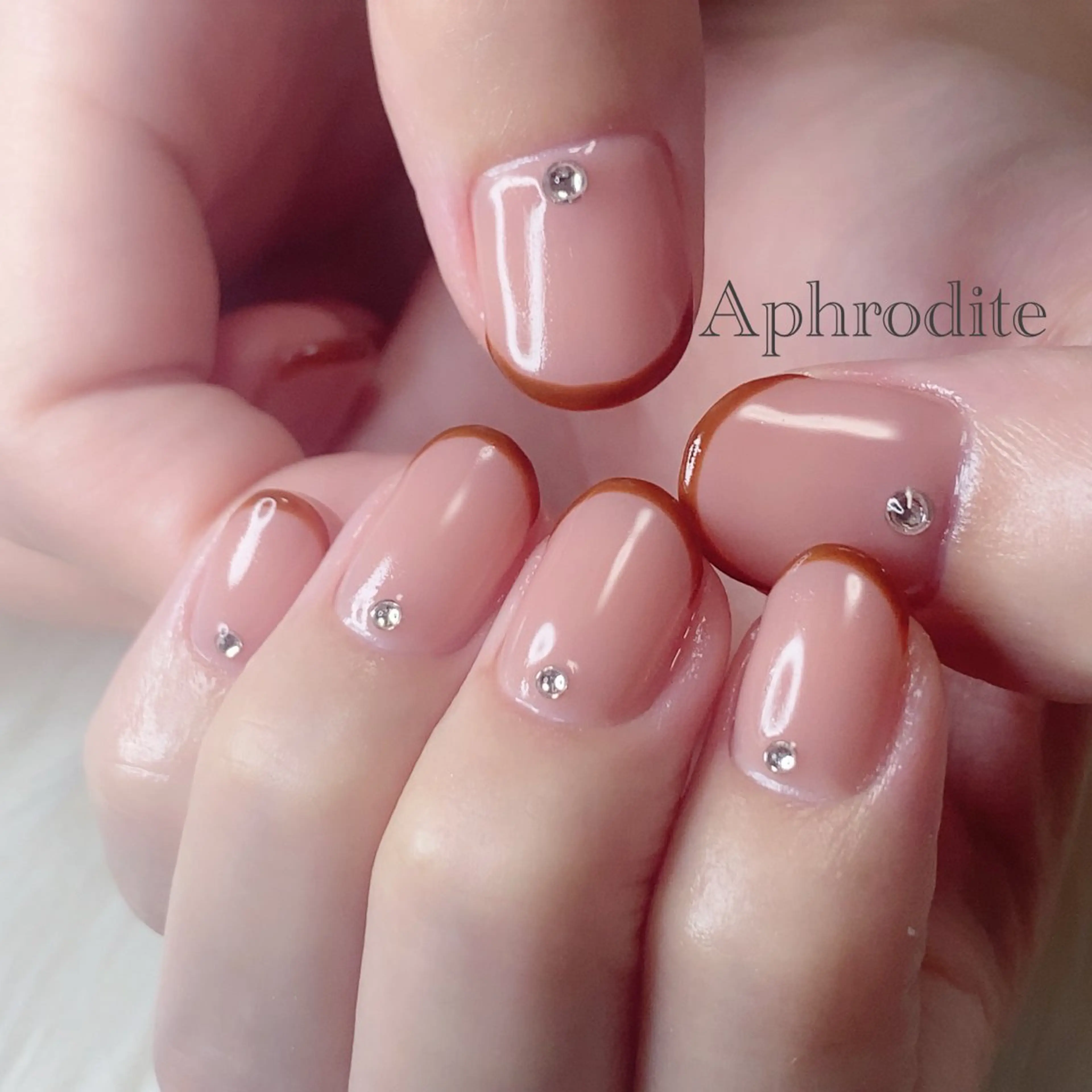 ネイル Aphrodite パラジェル認定サロンのネイルデザイン