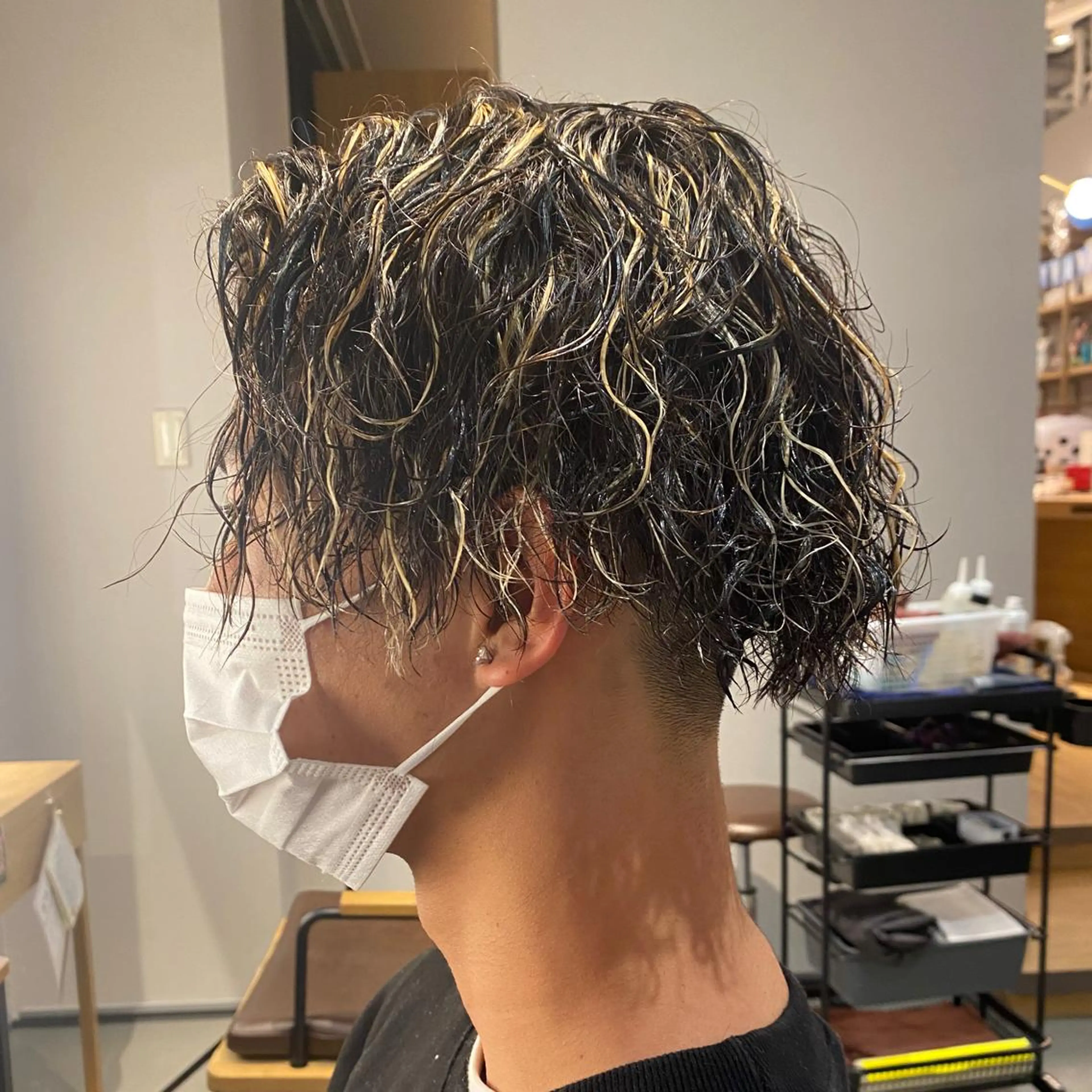 ミディアム カラー パーマ メンズ unopulir 景山　凌のヘアスタイル