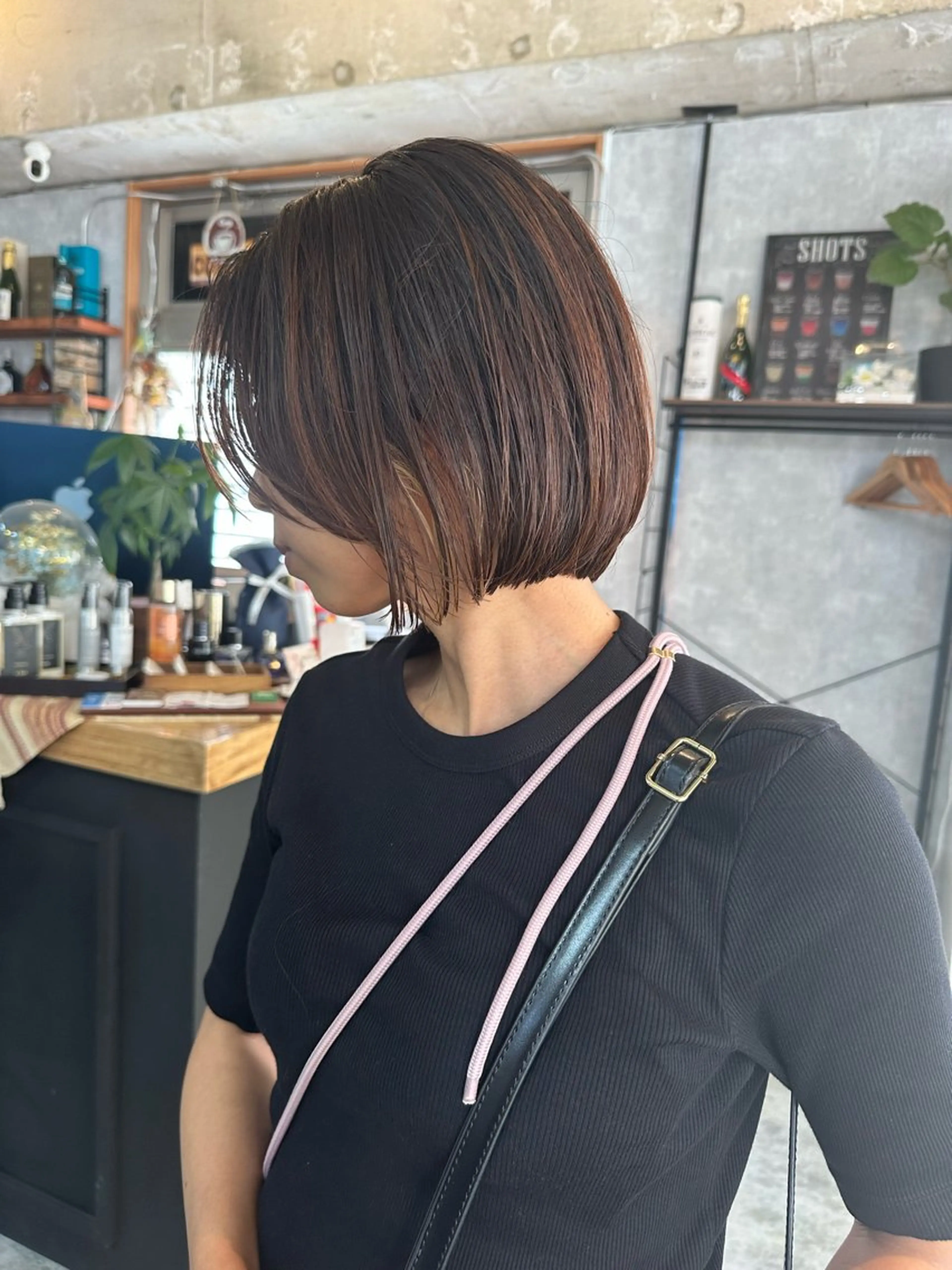 ショート 切りっぱなしボブ ショートボブ ハンサムショート 丸みショート ボブ モテ髪/ボブ/ショー ト/アダチフウトのヘアスタイル