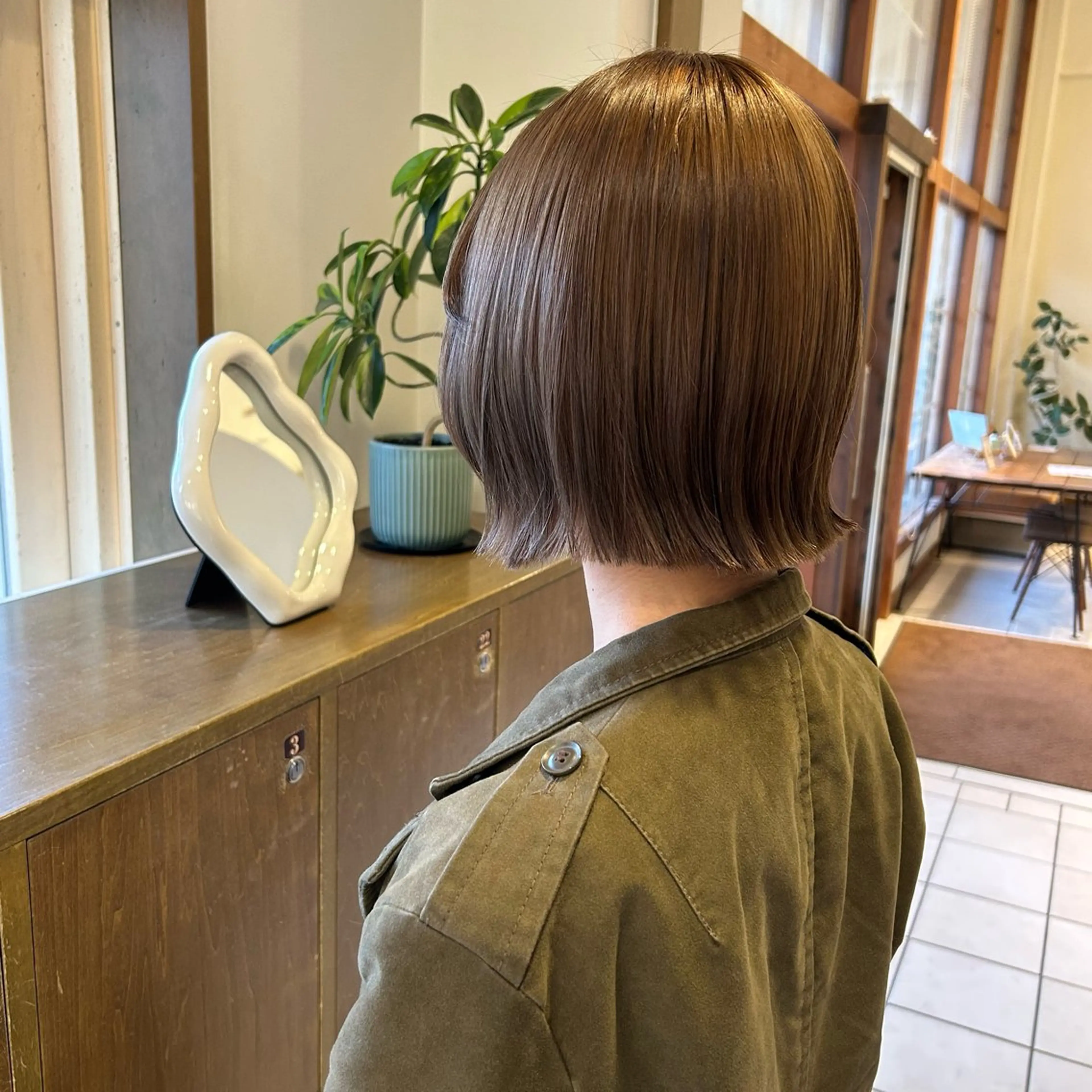 ショート カラー ヘアカラー トリートメント 透明感カラー×レイヤ ー🧊横田 冴のヘアスタイル
