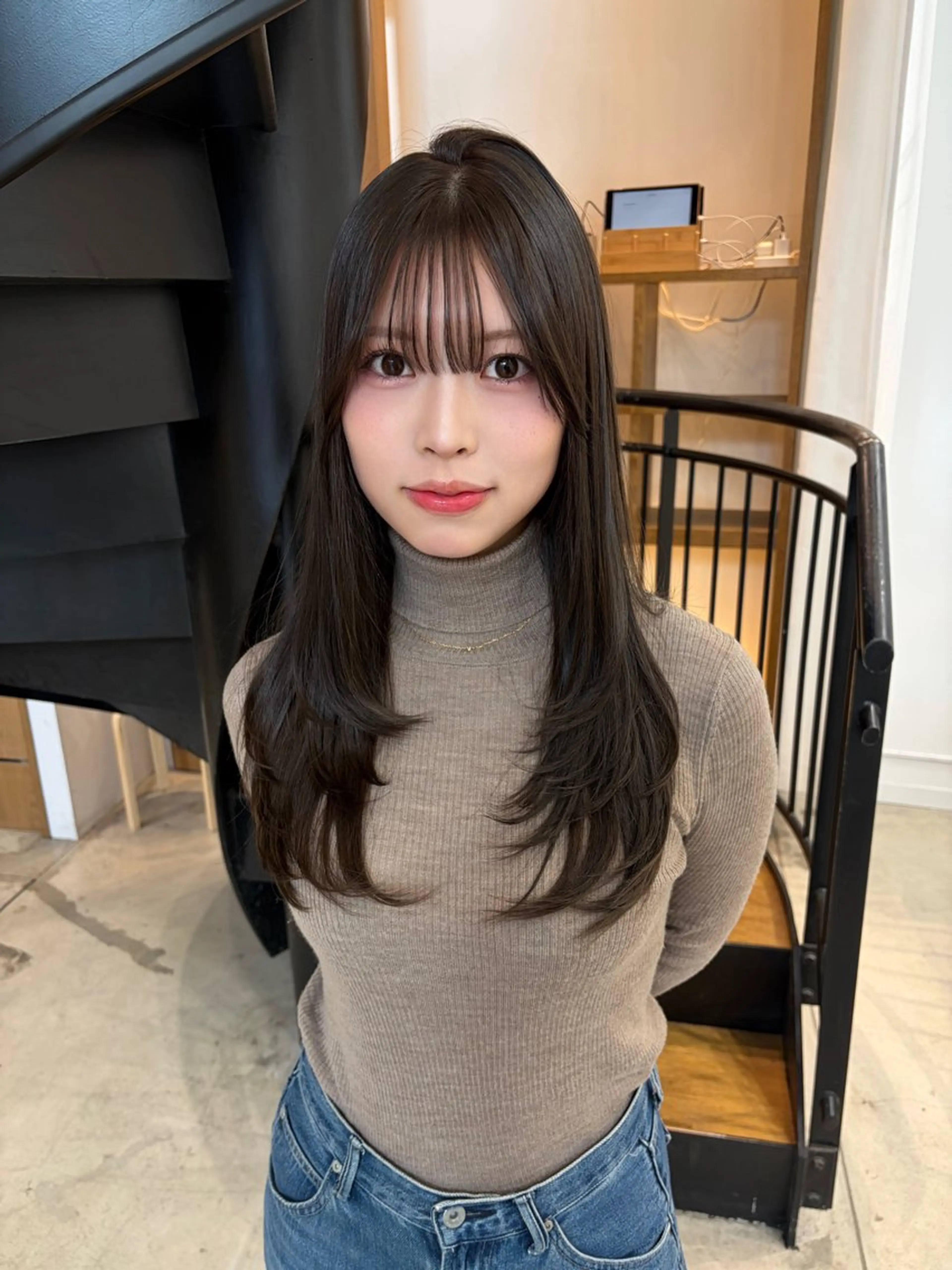 ロング カラー パーマ ヘアアレンジ ベージュカラー 透明感カラー 韓国風ヘア レイヤーカット カット ヘアカラー GO TODAY SHAiRE SALON所属・中顔面短縮カット🪽 レイヤー🥀コウヘイのヘアスタイル