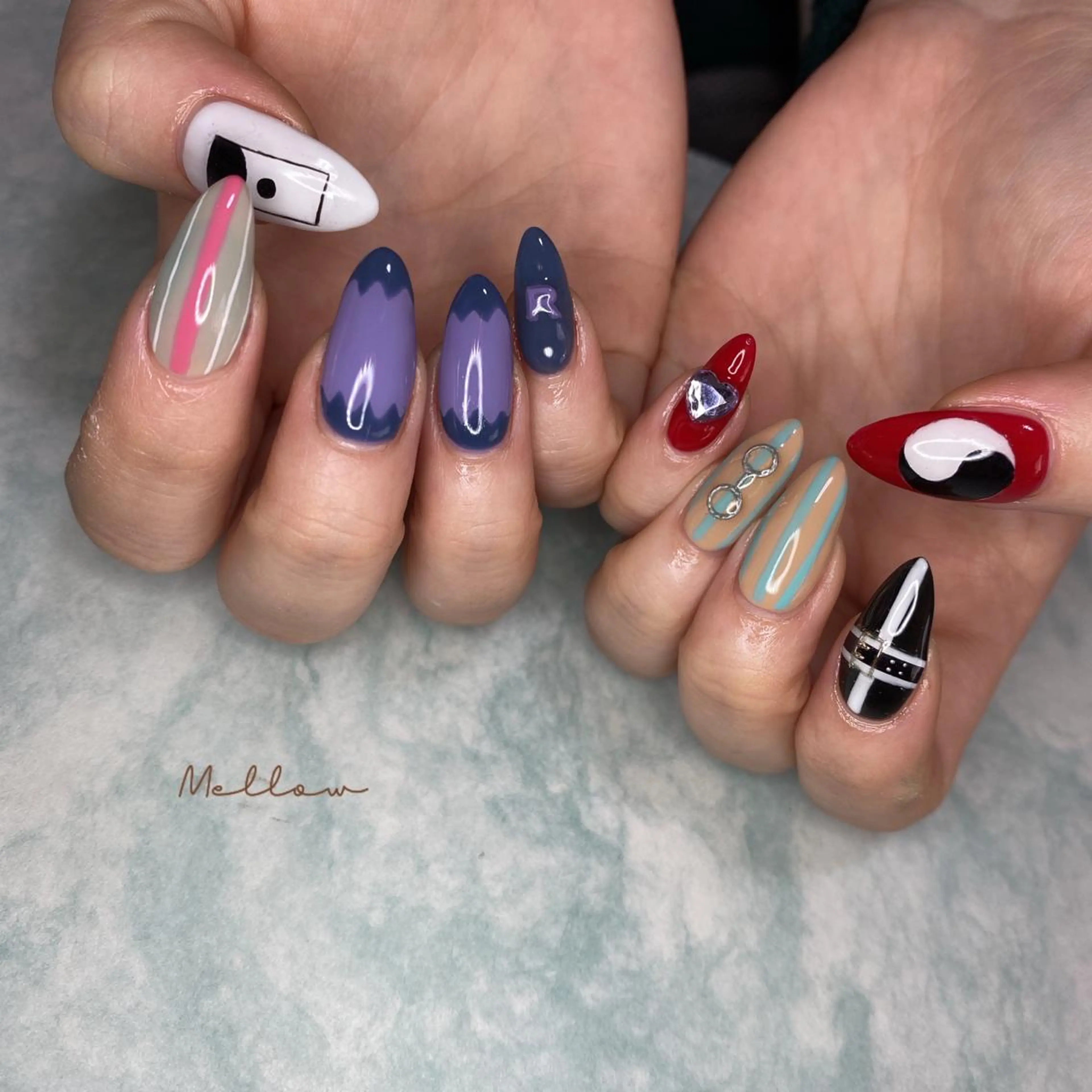 ネイル mayu 𓃠のネイルデザイン