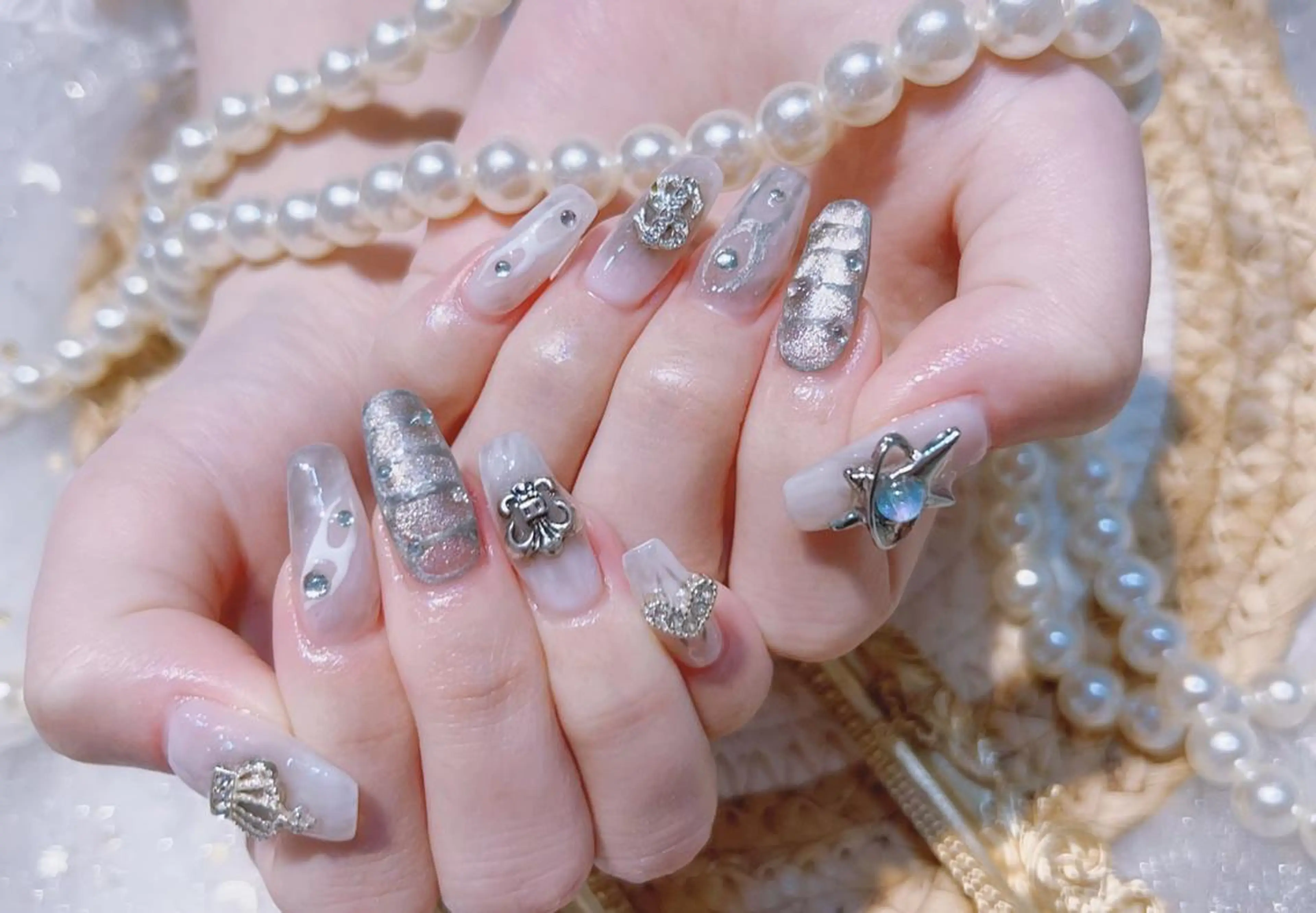 ネイル VIVIAN リサのネイルデザイン