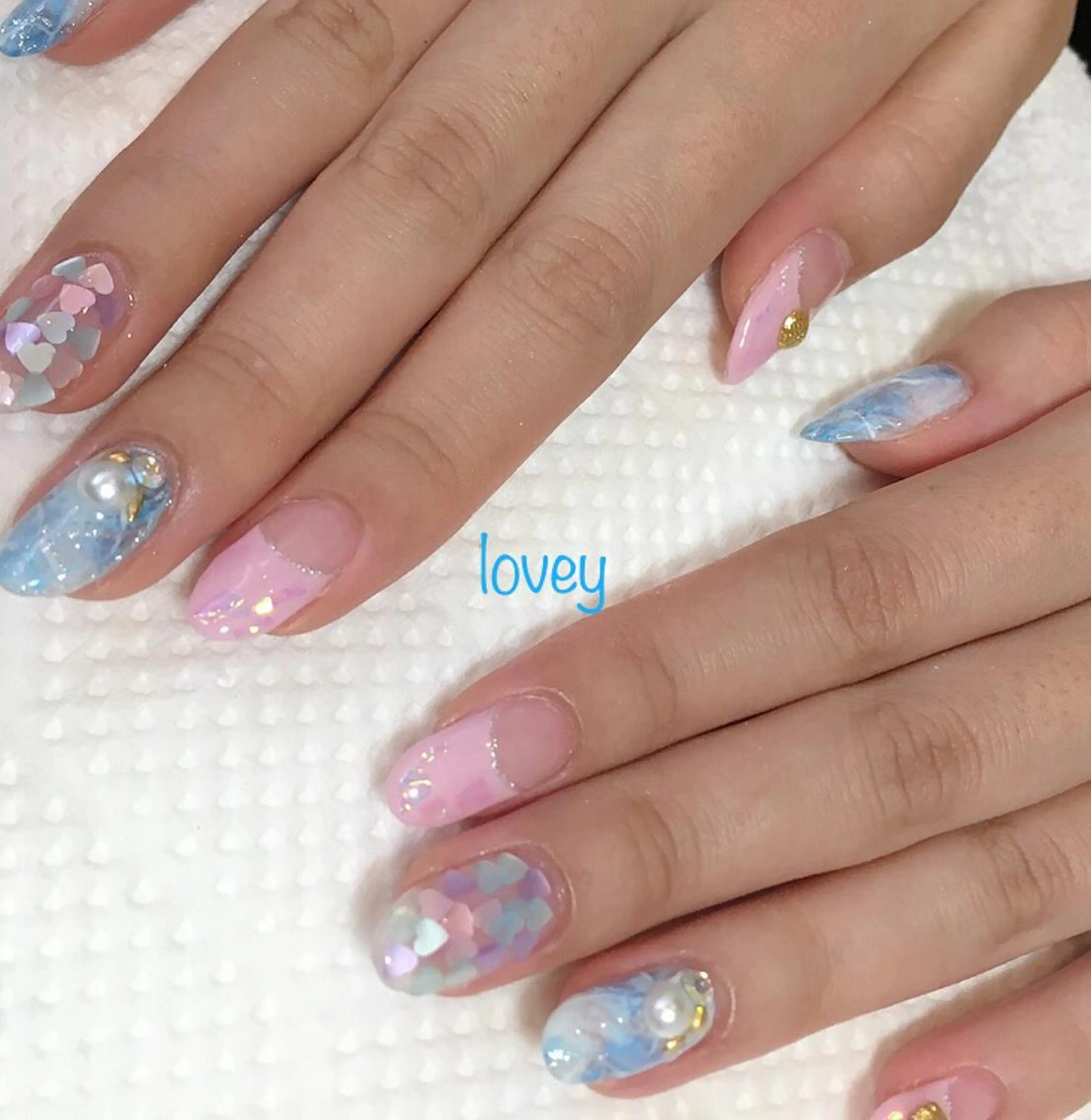 ネイル プライベートサロン loveyのネイルデザイン