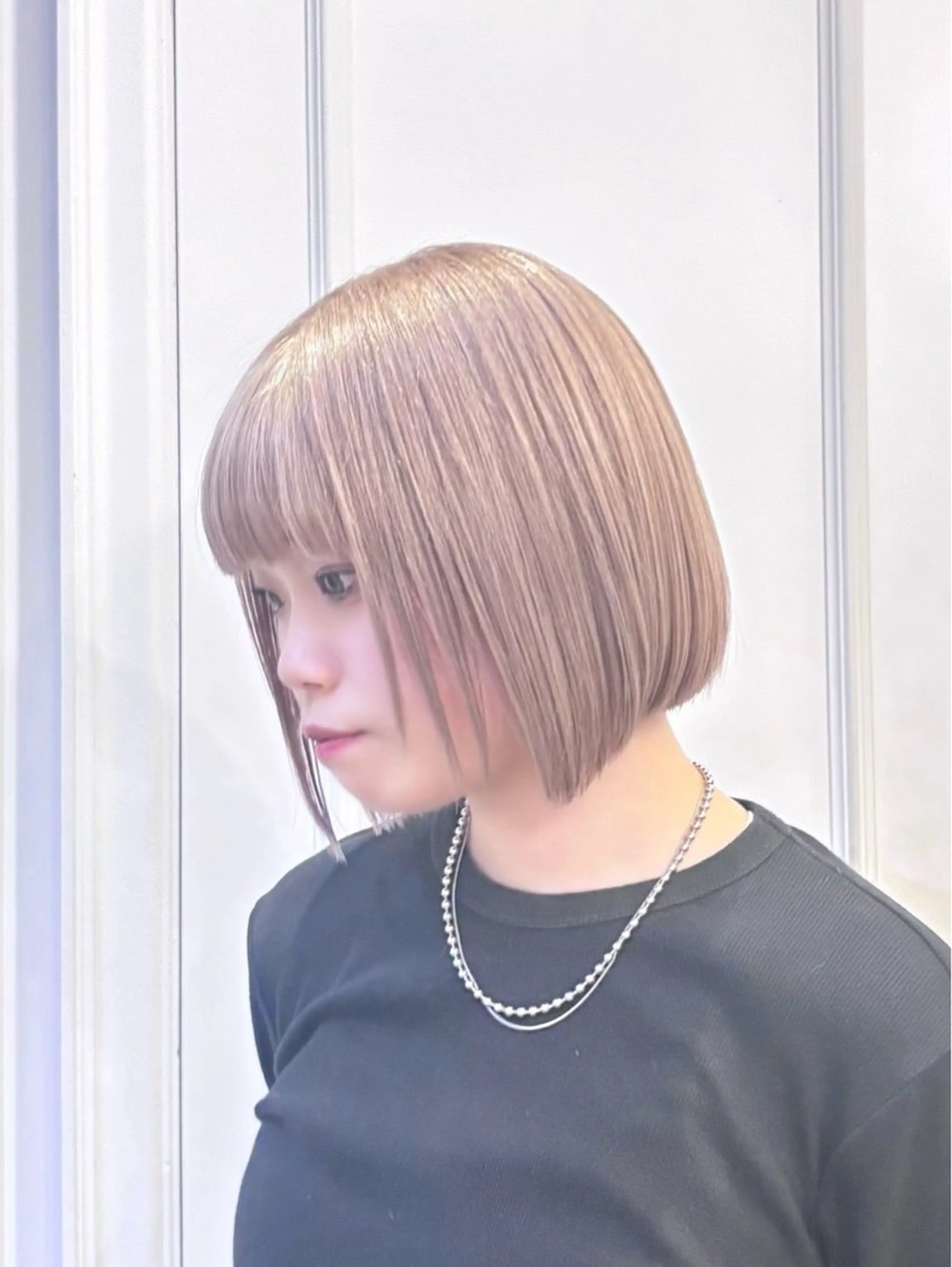 ショート カラー ベージュカラー ブリーチ ケアブリーチ 透明感カラー ダブルカラー カット ヘアカラー ブリーチ/ブロンド 🕊️/カズヤのヘアスタイル