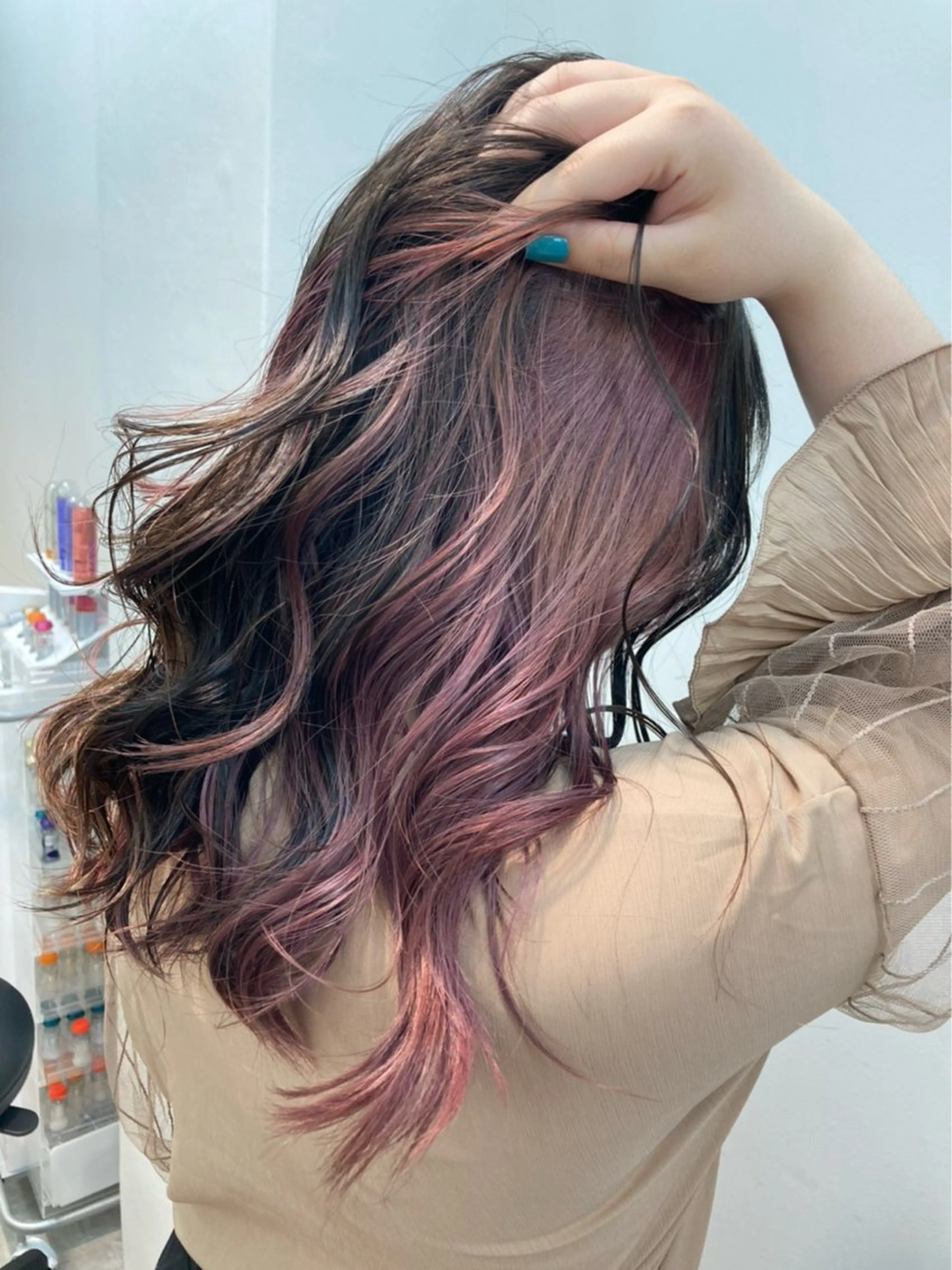 セミロング カラー インナーカラー ピンクカラー カット ヘアカラー トリートメント レイヤー似合わせ 透明感カラーりきやのヘアスタイル