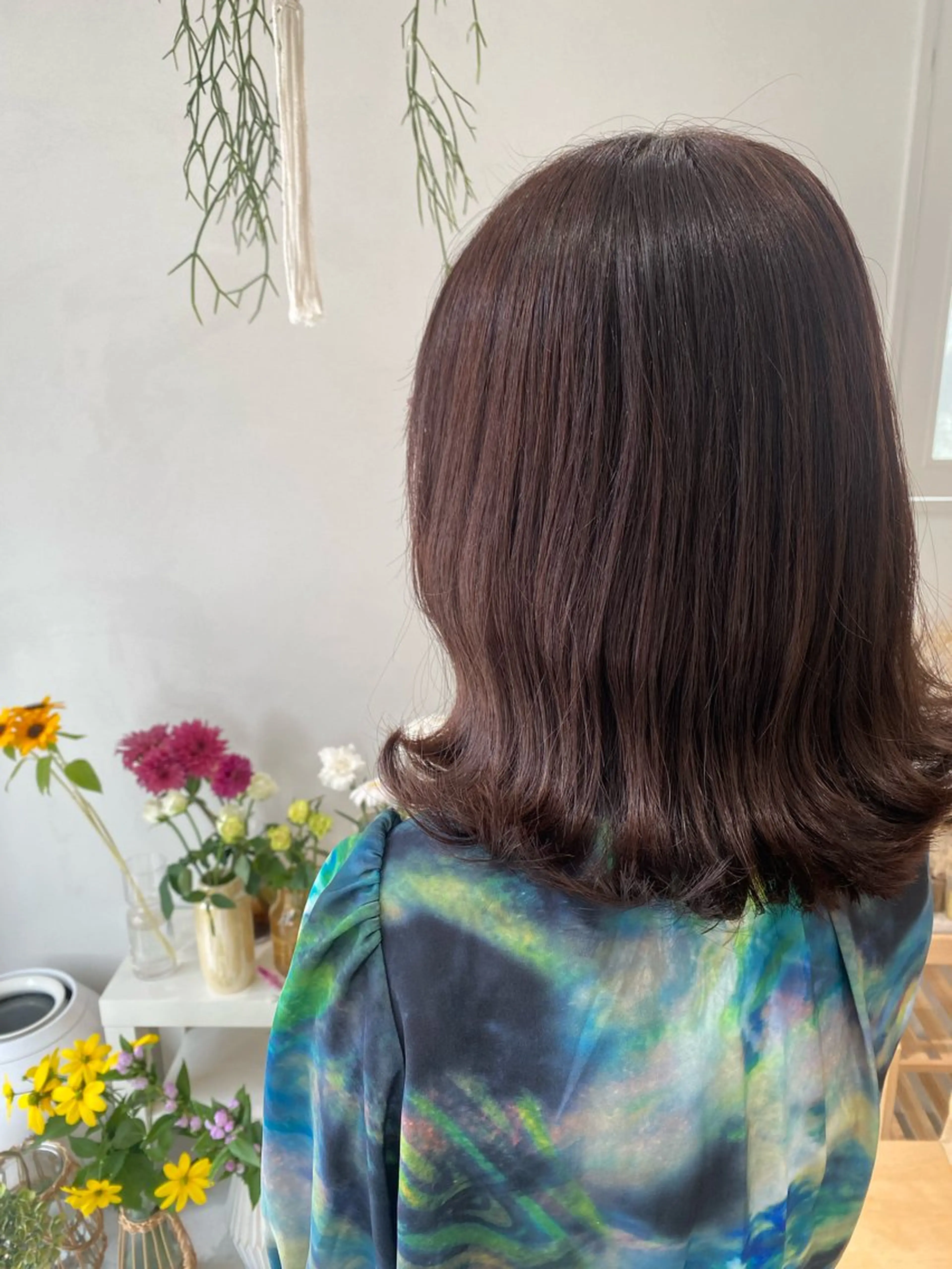 ミディアム ミストバング 韓国風ヘア カット ヘアカラー トリートメント 🪻花屋併設🪻秀島 有紀のヘアスタイル