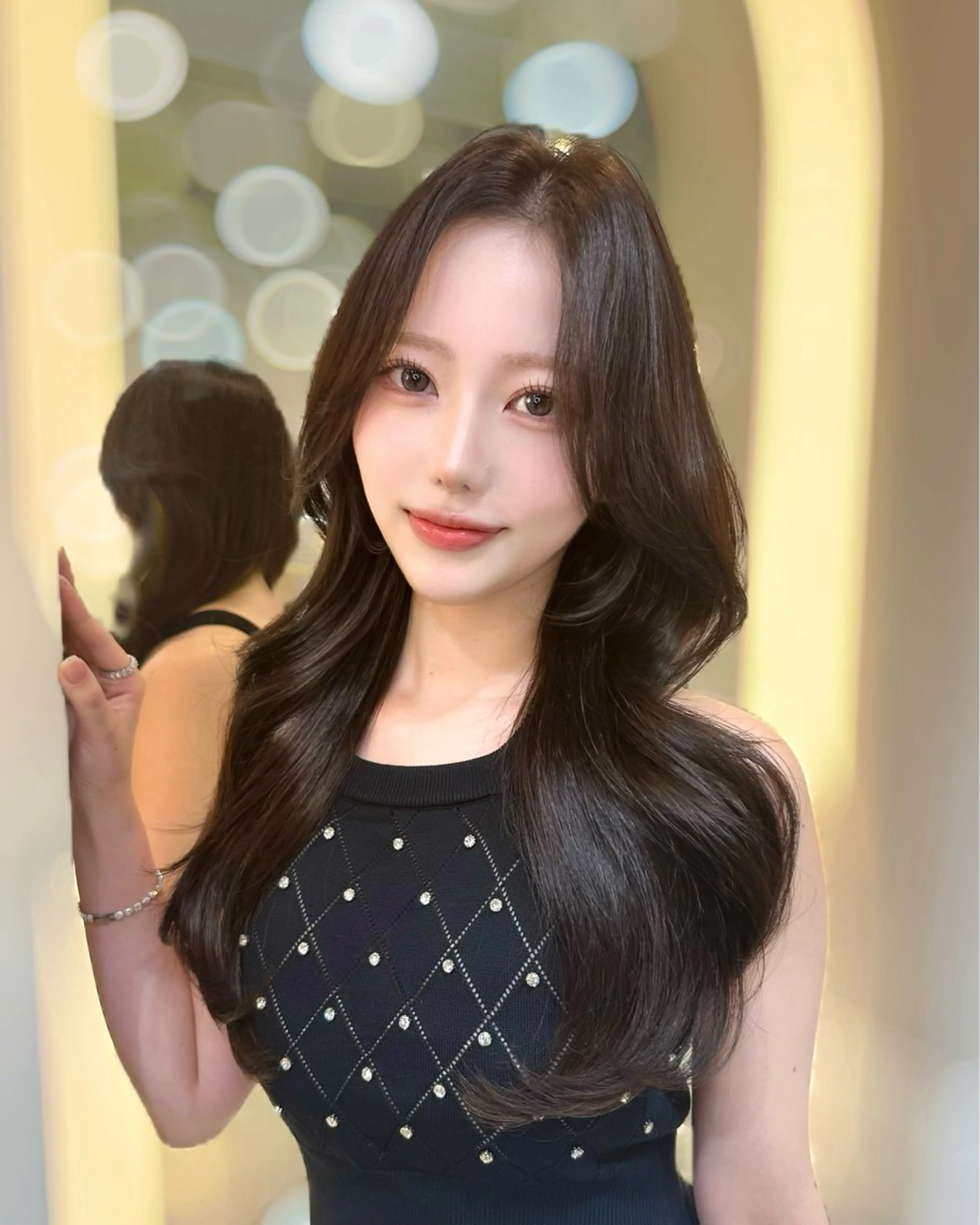 セミロング カラー ブラウンカラー 透明感カラー オリーブブラウン レイヤーカット カット ヘアカラー トリートメント ヘアセット 新宿/韓国レイヤー 髪質改善カラー/角所のヘアスタイル