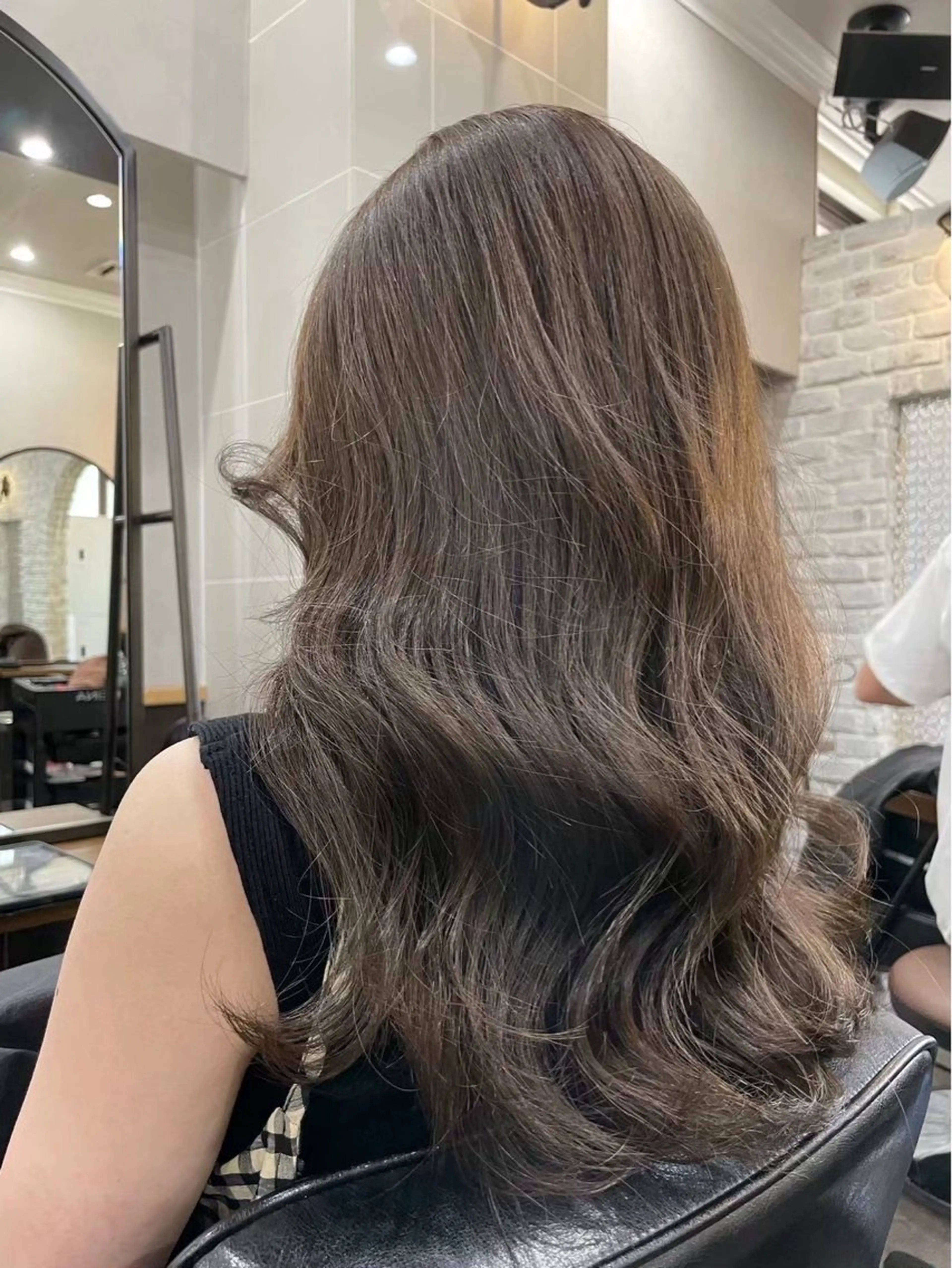 ロング カラー ヘアカラー 艶感カラー✨🌈 はるかのヘアスタイル