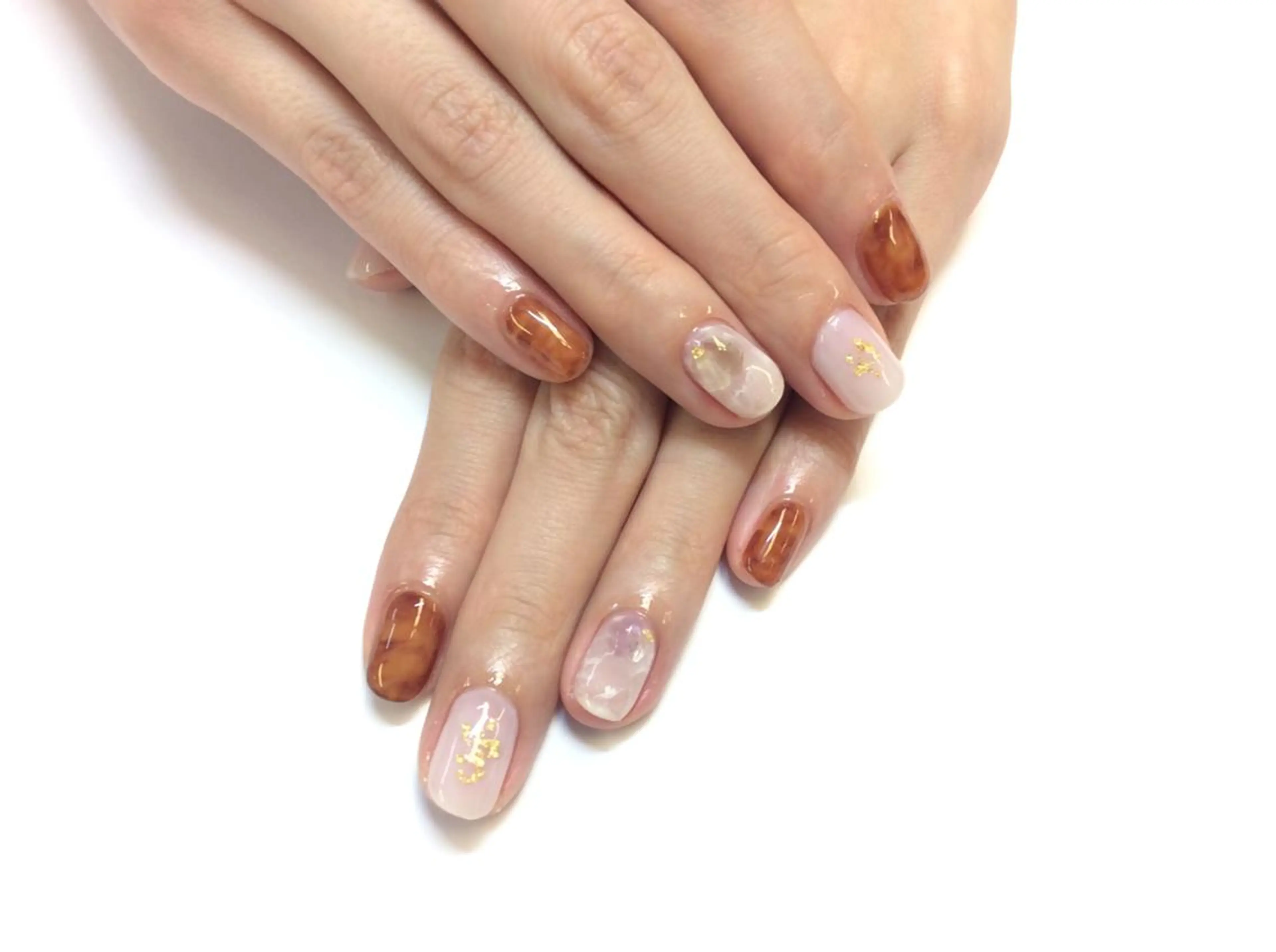 ネイル アートネイル 新橋 ルキナ スタッフのネイルデザイン