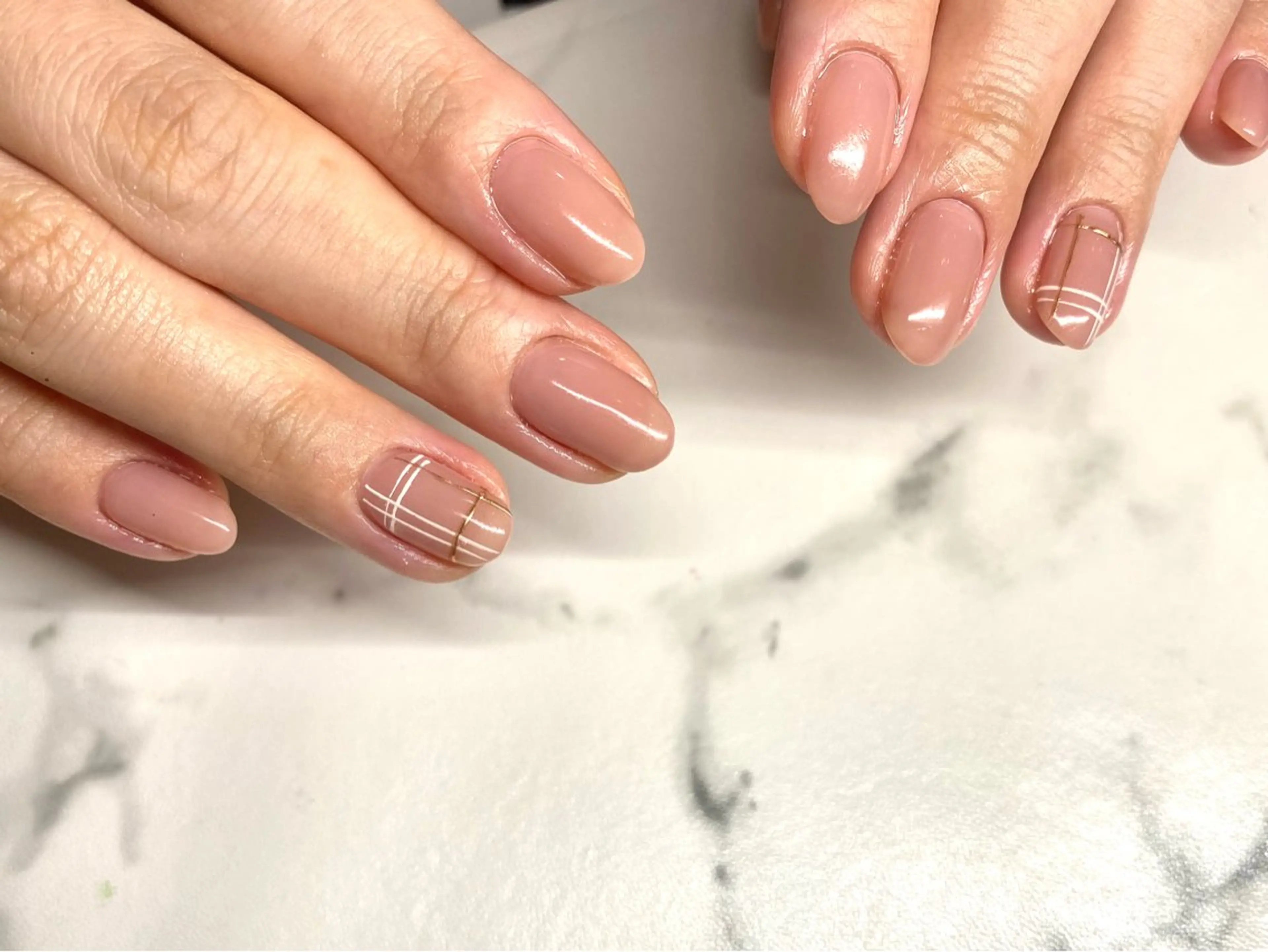 ネイル アートネイル ワンカラーネイル 飛弾 シャキラのネイルデザイン