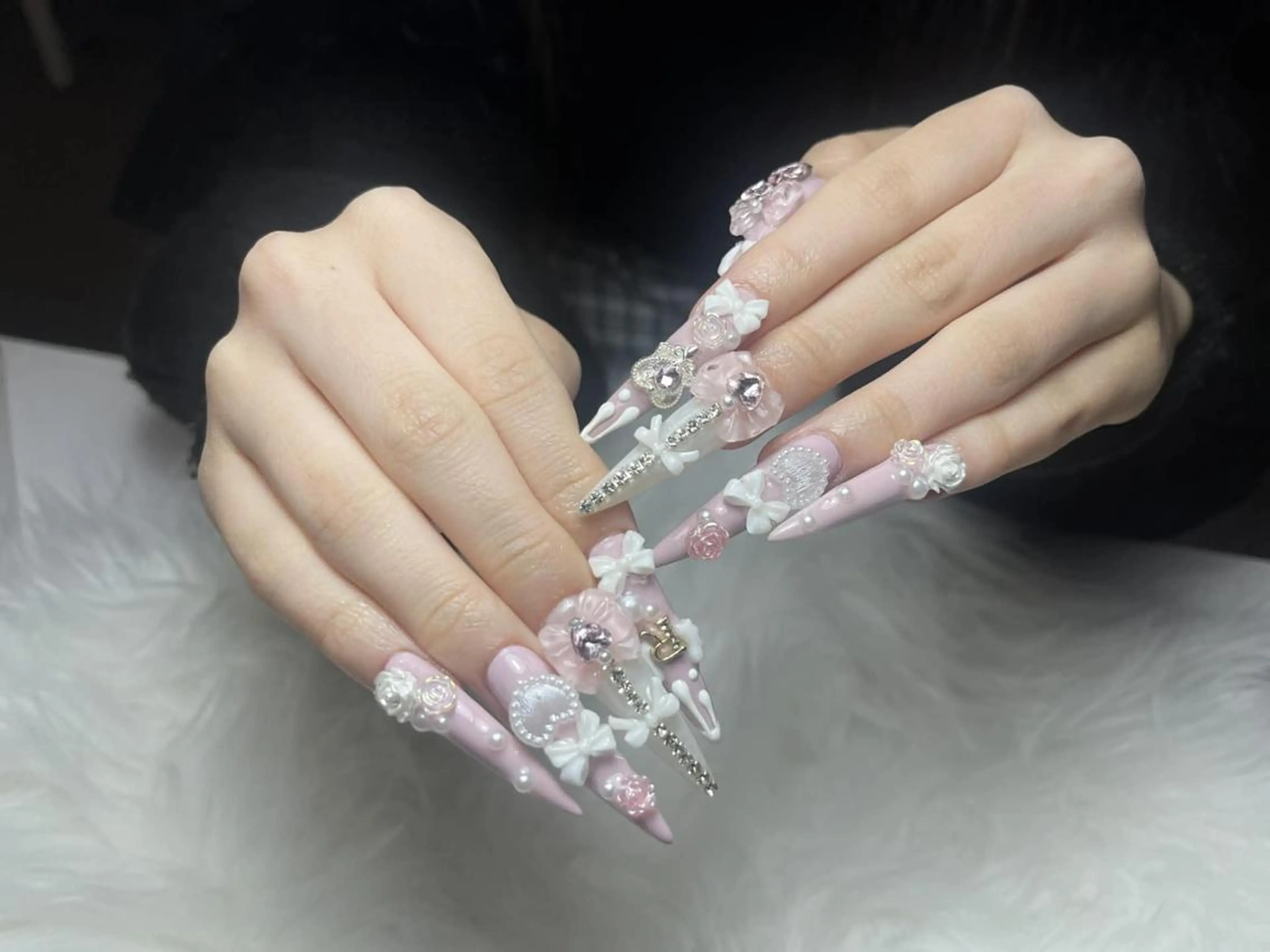 ネイル 長さ出し グラデーション 卒業式 キラキラネイル マグネットネイル アンアンBelle Nail 池袋のネイルデザイン