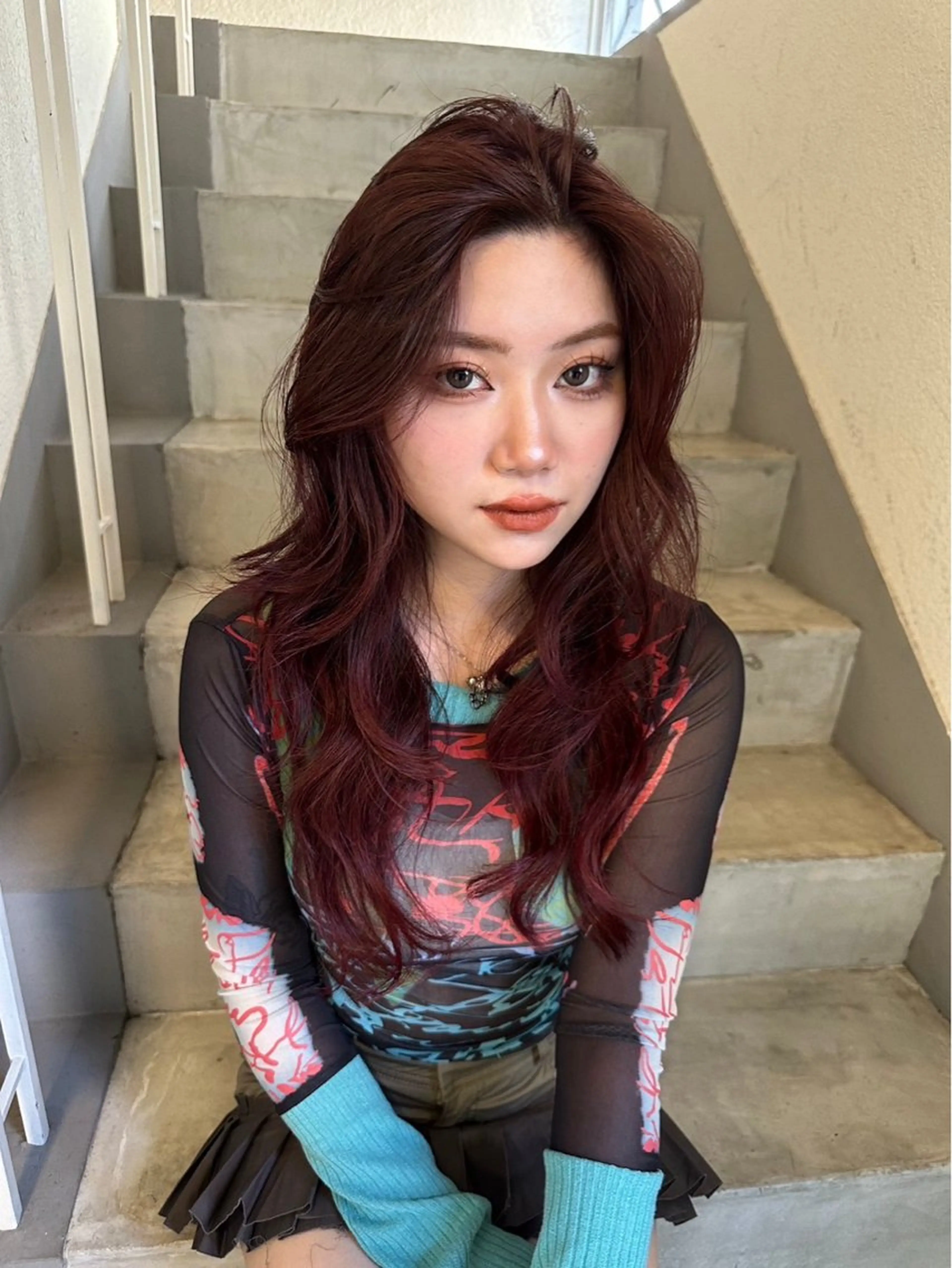 ロング カラー ブリーチ ブリーチなしカラー レッドカラー トリートメント ヘアカラー SIKI ゆうのヘアスタイル