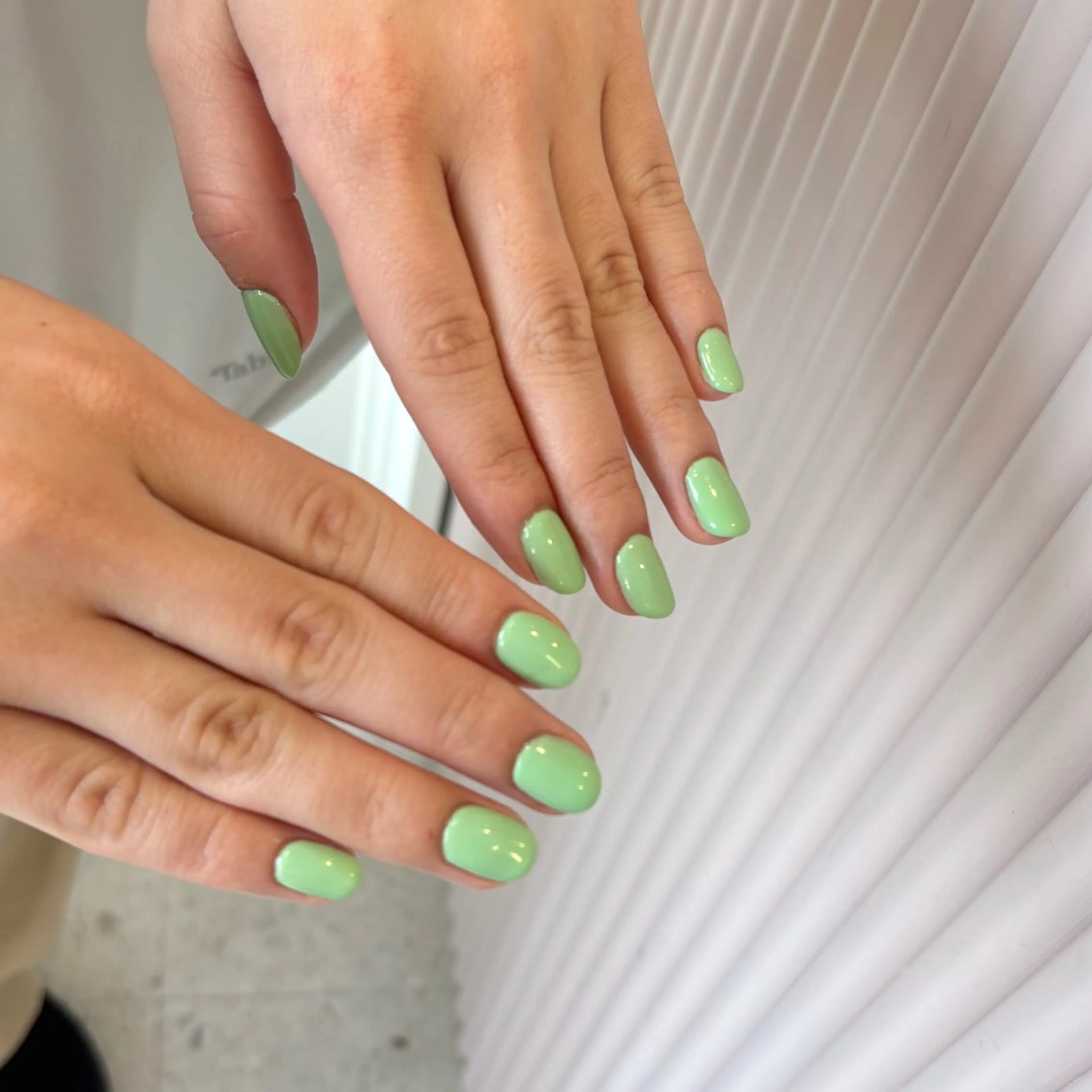 ネイル AKEMI LANDHAKATAのネイルデザイン