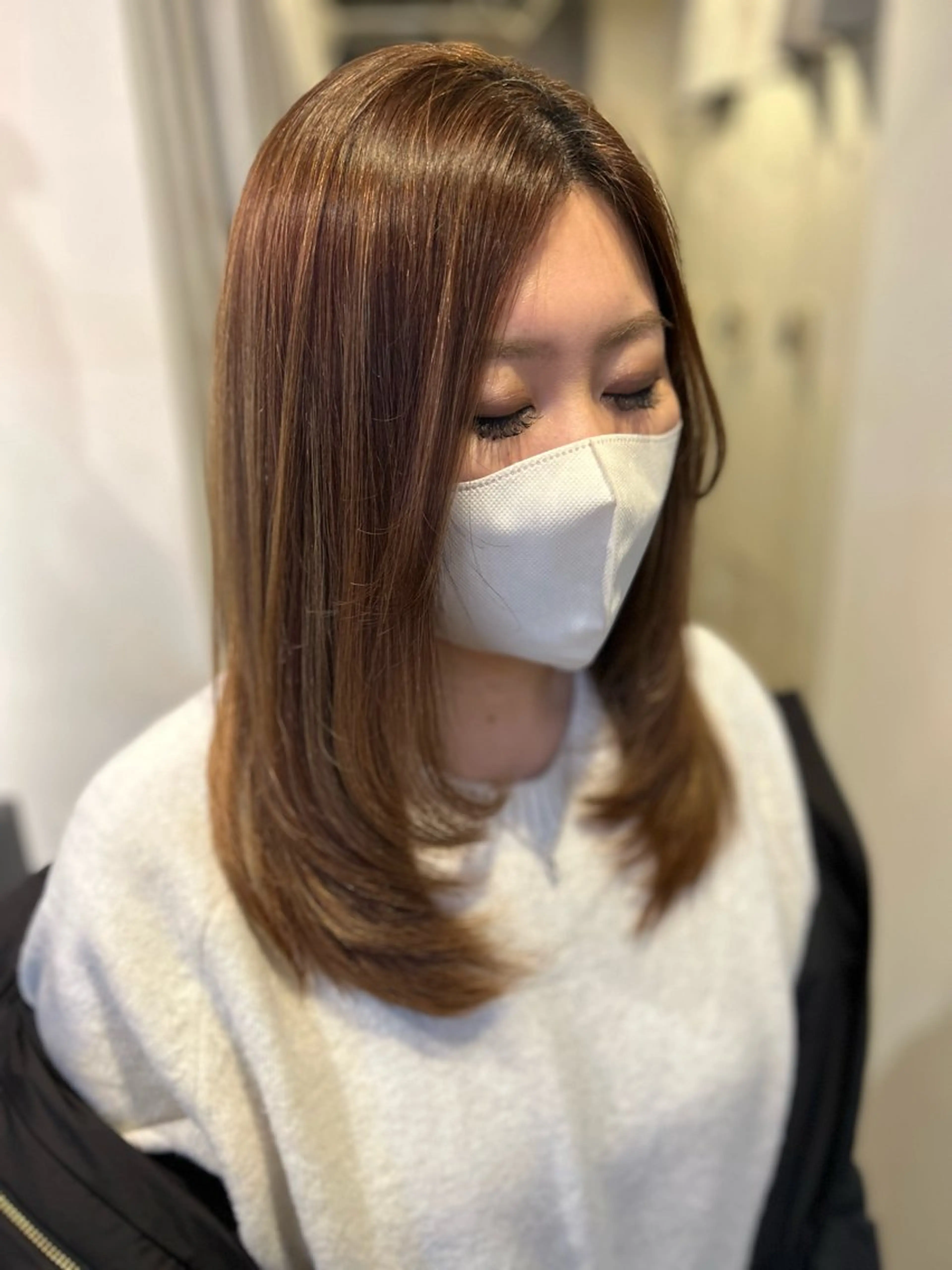 セミロング 縮毛矯正／レイヤー／ 🩵mizukiのヘアスタイル