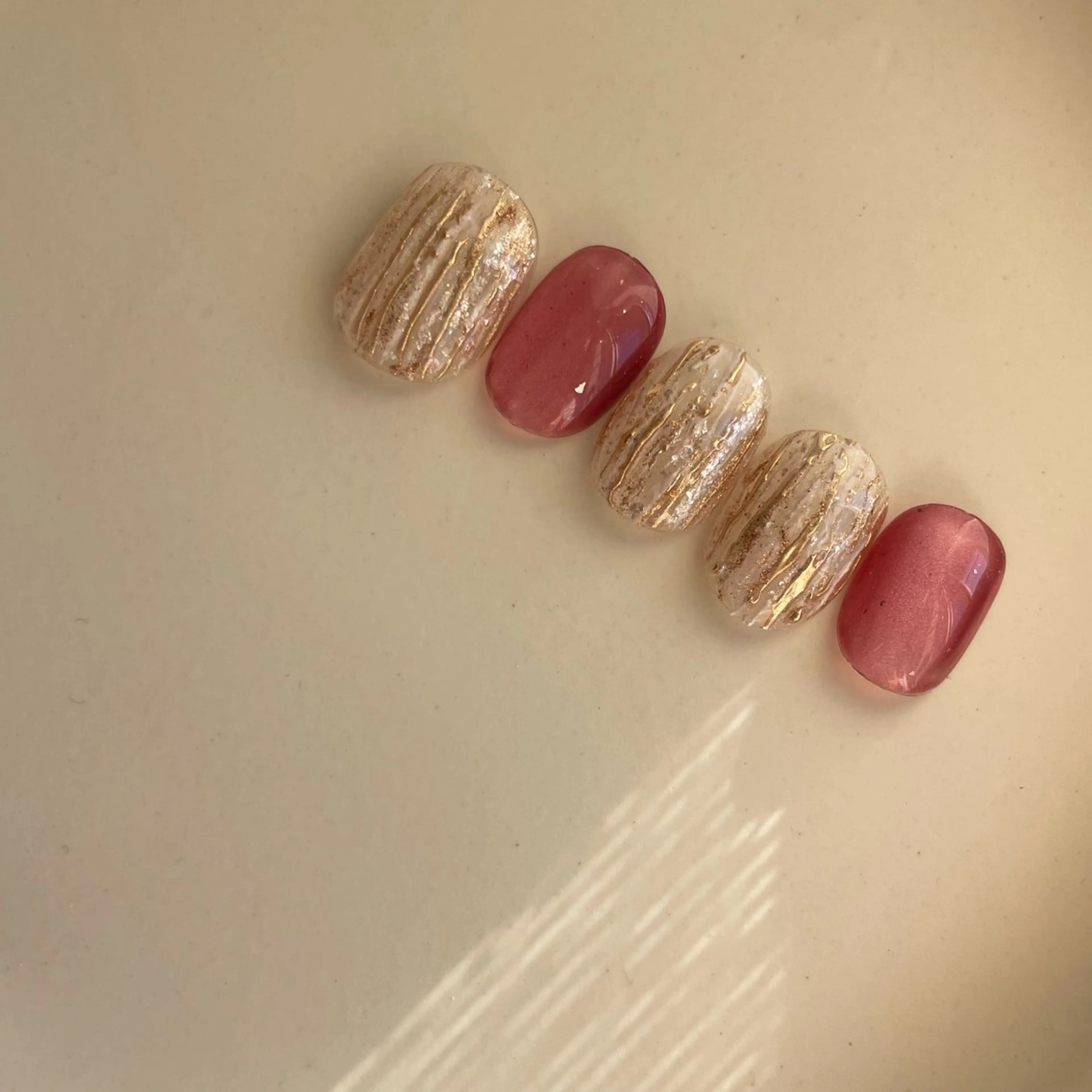 ネイル マグネットネイル 大理石ネイル(マーブル) ニュアンスネイル オフィスネイル ワンカラーネイル Colorer'me クロレミーのネイルデザイン