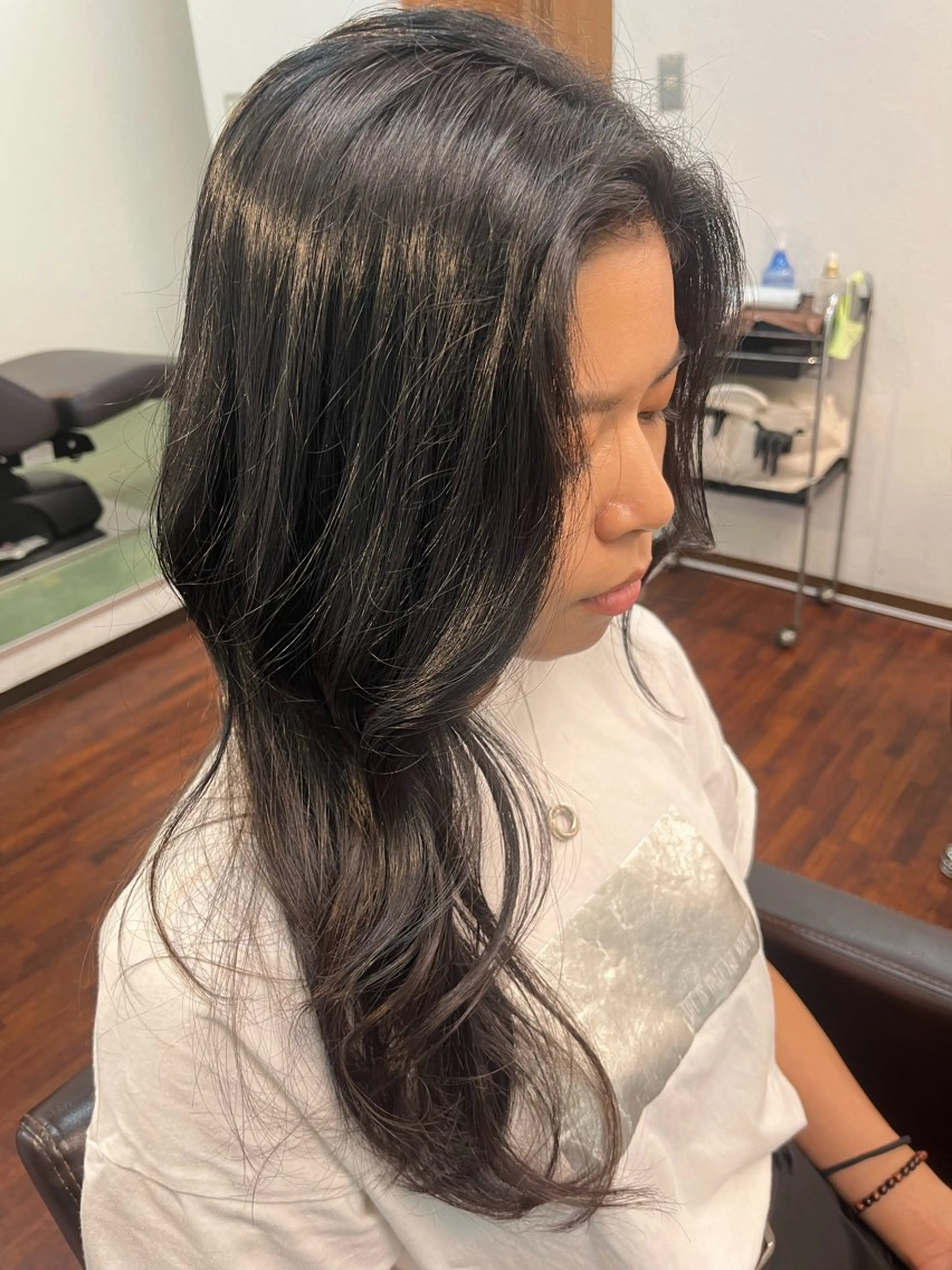 ロング カット 南里  梨奈のヘアスタイル