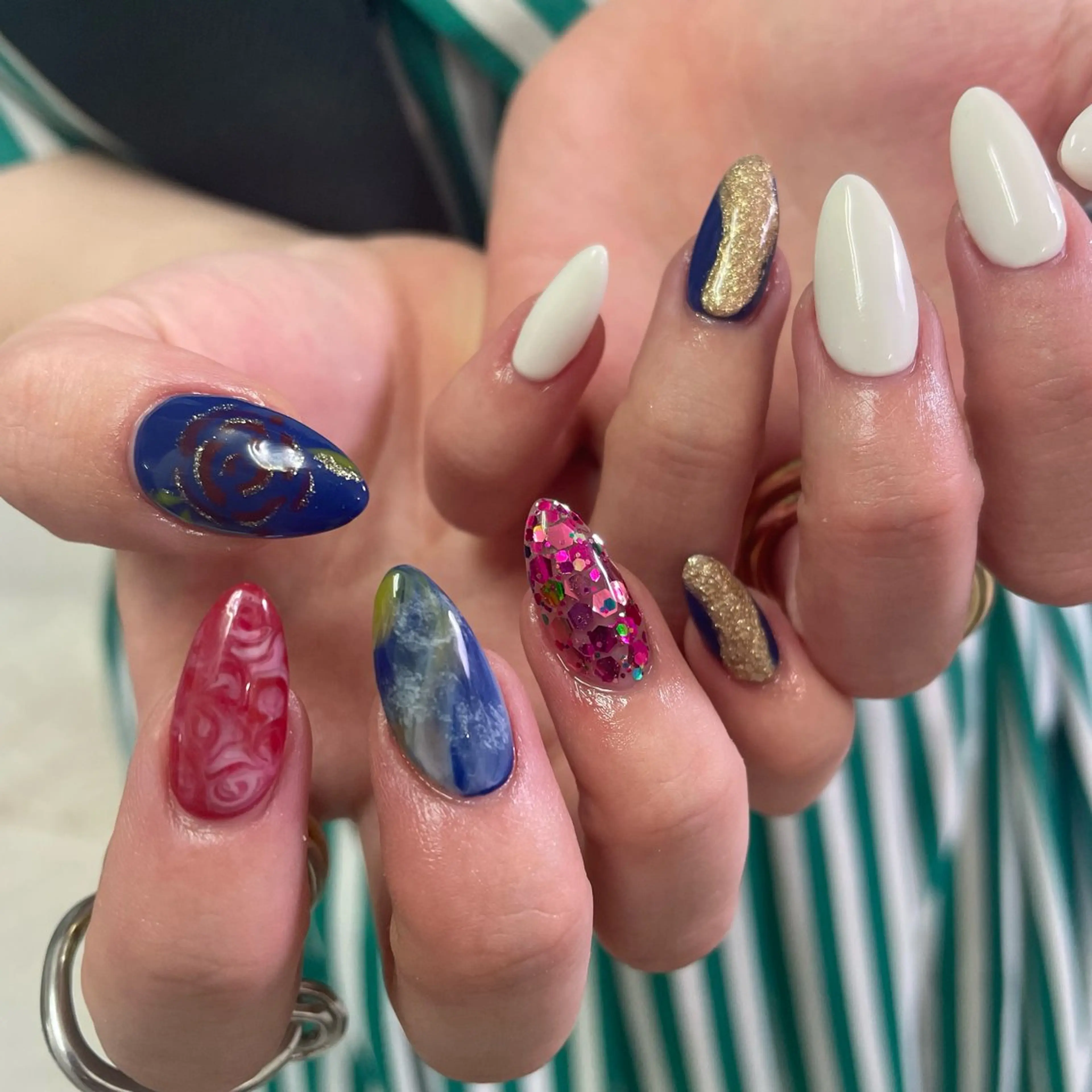 ネイル ニュアンスネイル hazuki / Salon Biのネイルデザイン