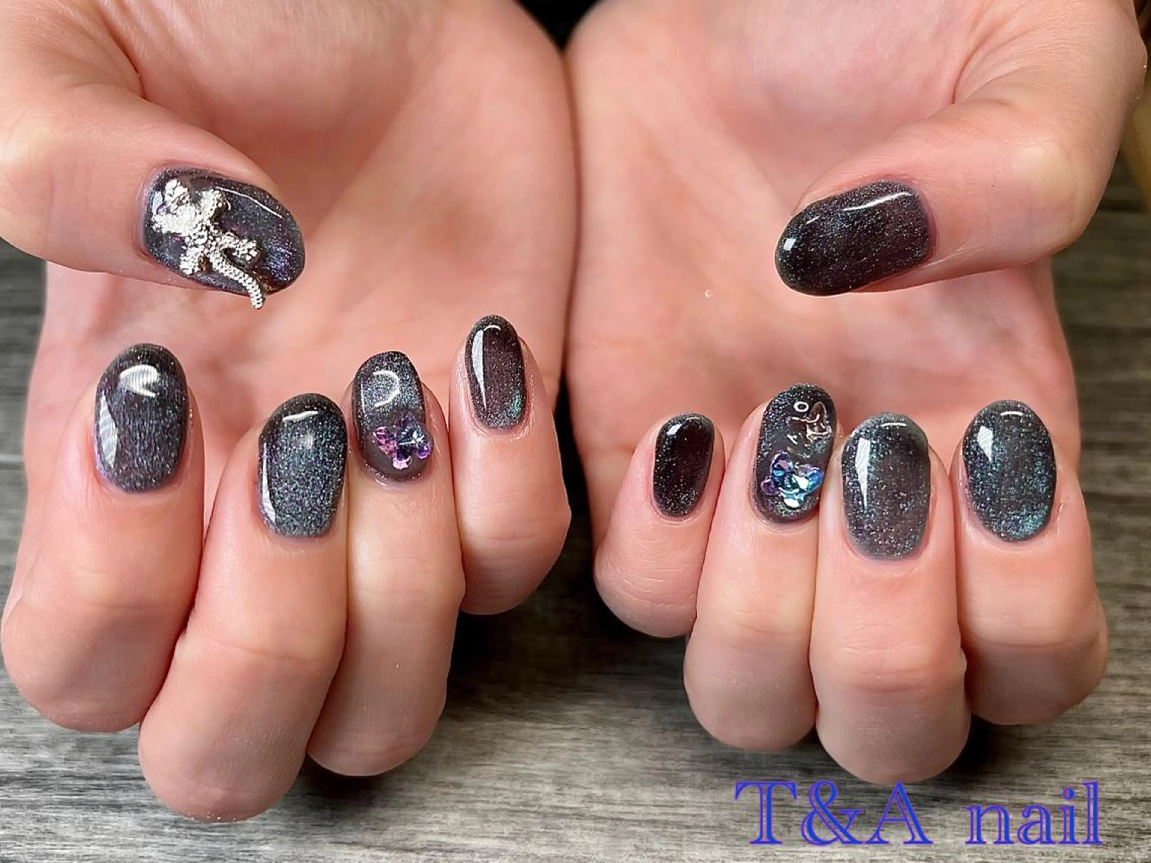 ミディアム ネイル 長さ出し ジェルネイル マグネットネイル ニュアンスネイル スカルプネイル ハンドネイル T&A nailのネイルデザイン