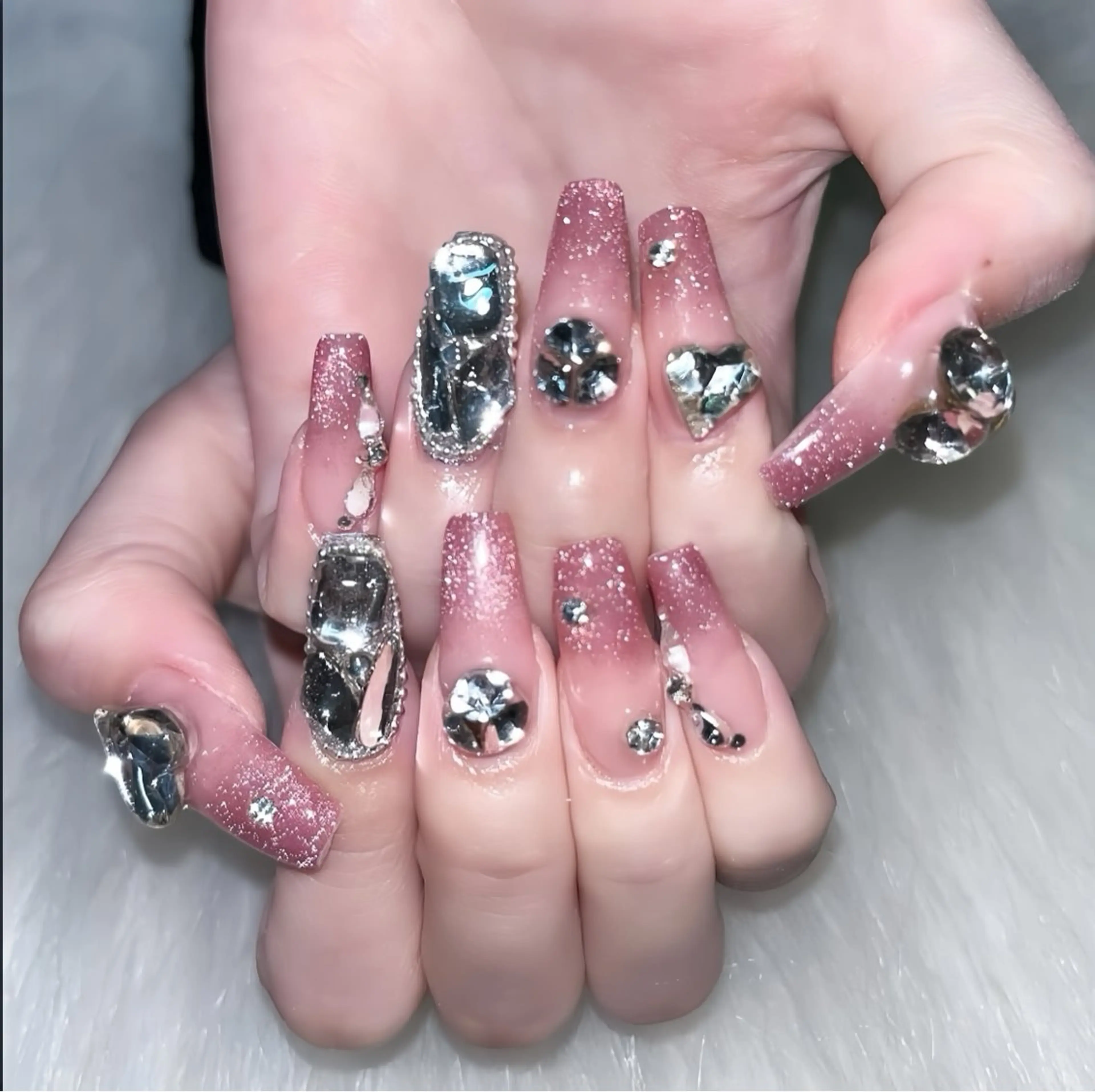 ネイル ブルー チークネイル 桜ネイル クリアネイル フラワーネイル ハンドネイル Rin Nail 新大久保店のネイルデザイン