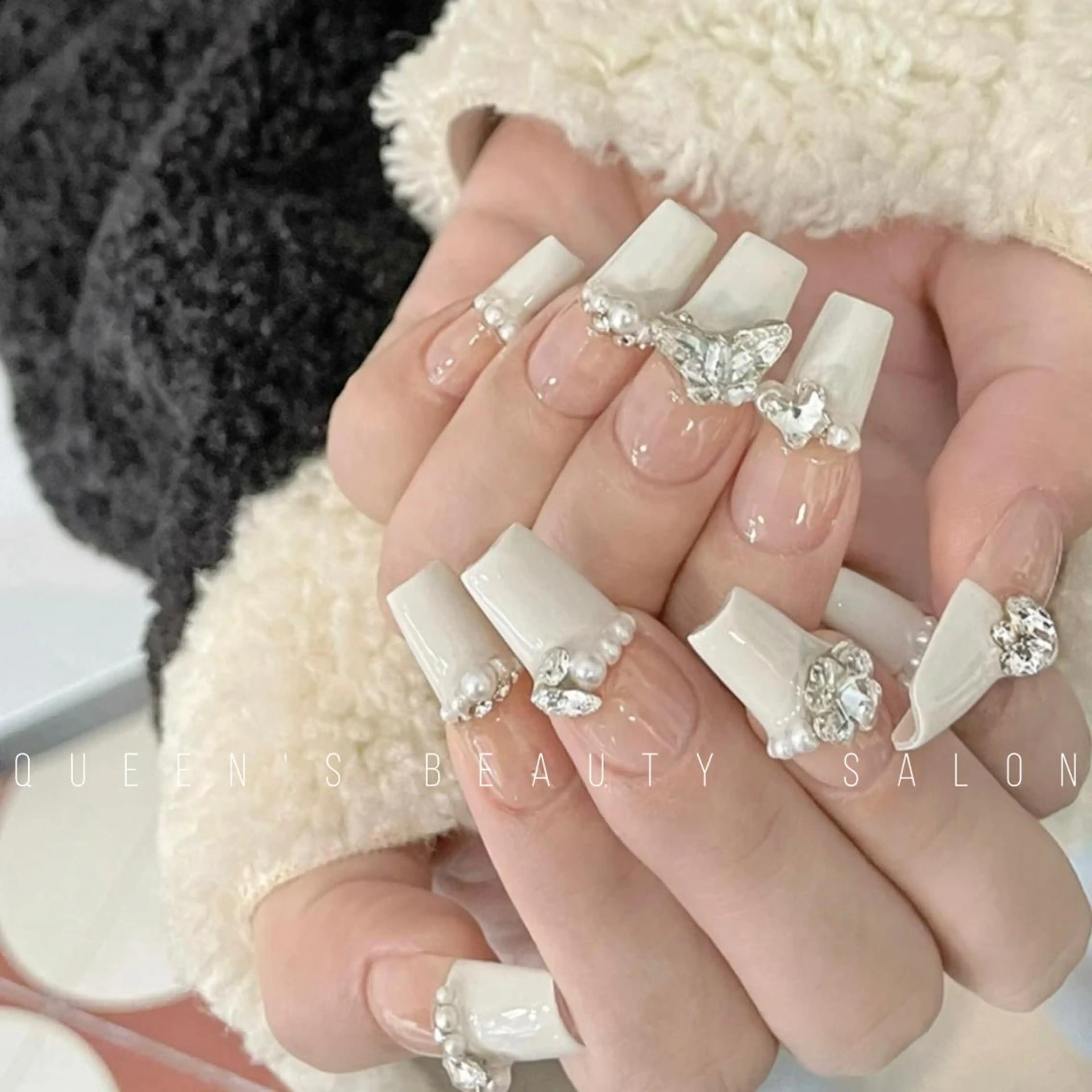 ネイル ハンドネイル Queens マオのネイルデザイン