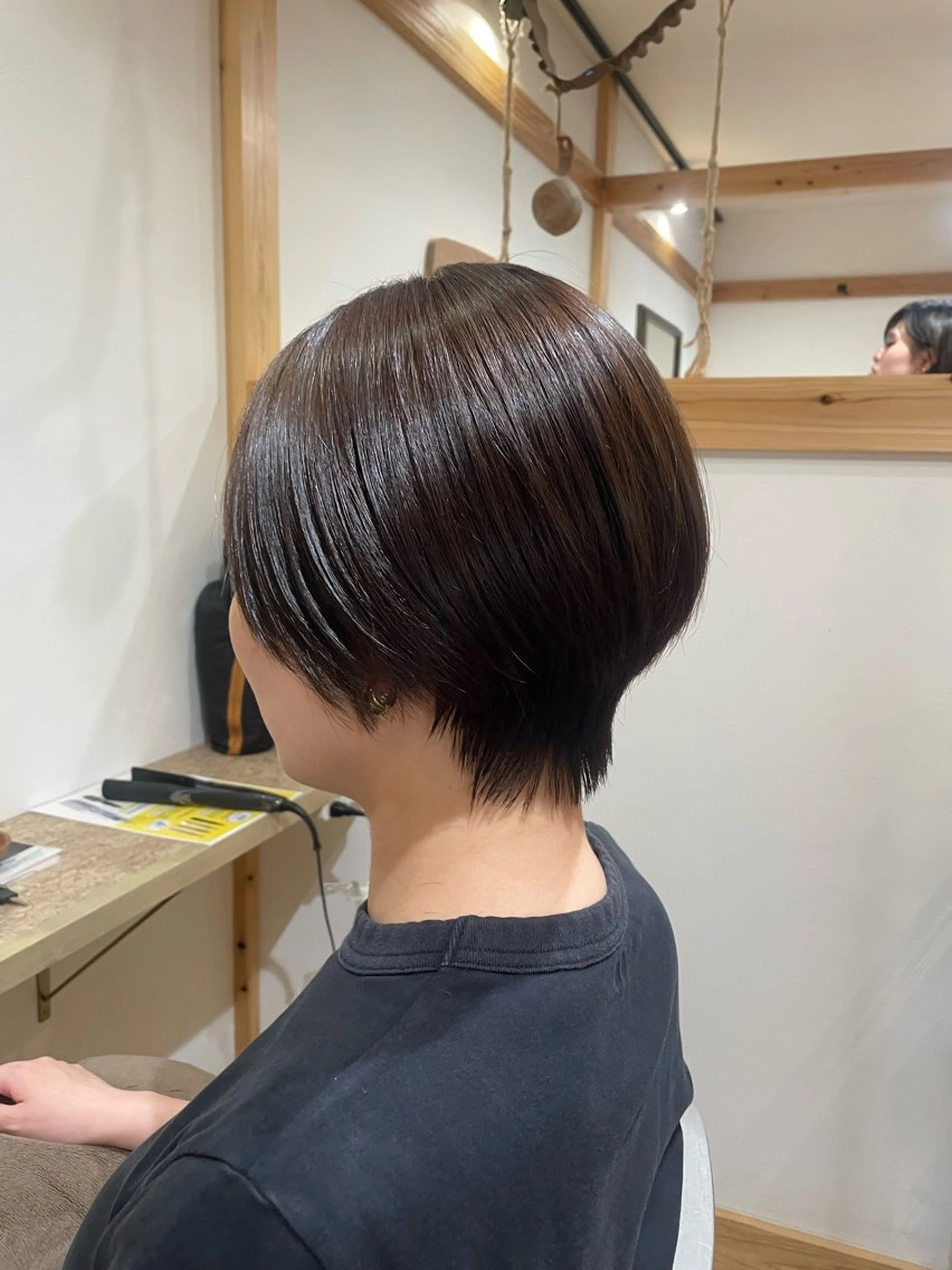 ショート カット ヘアカラー 山口 里莉のヘアスタイル