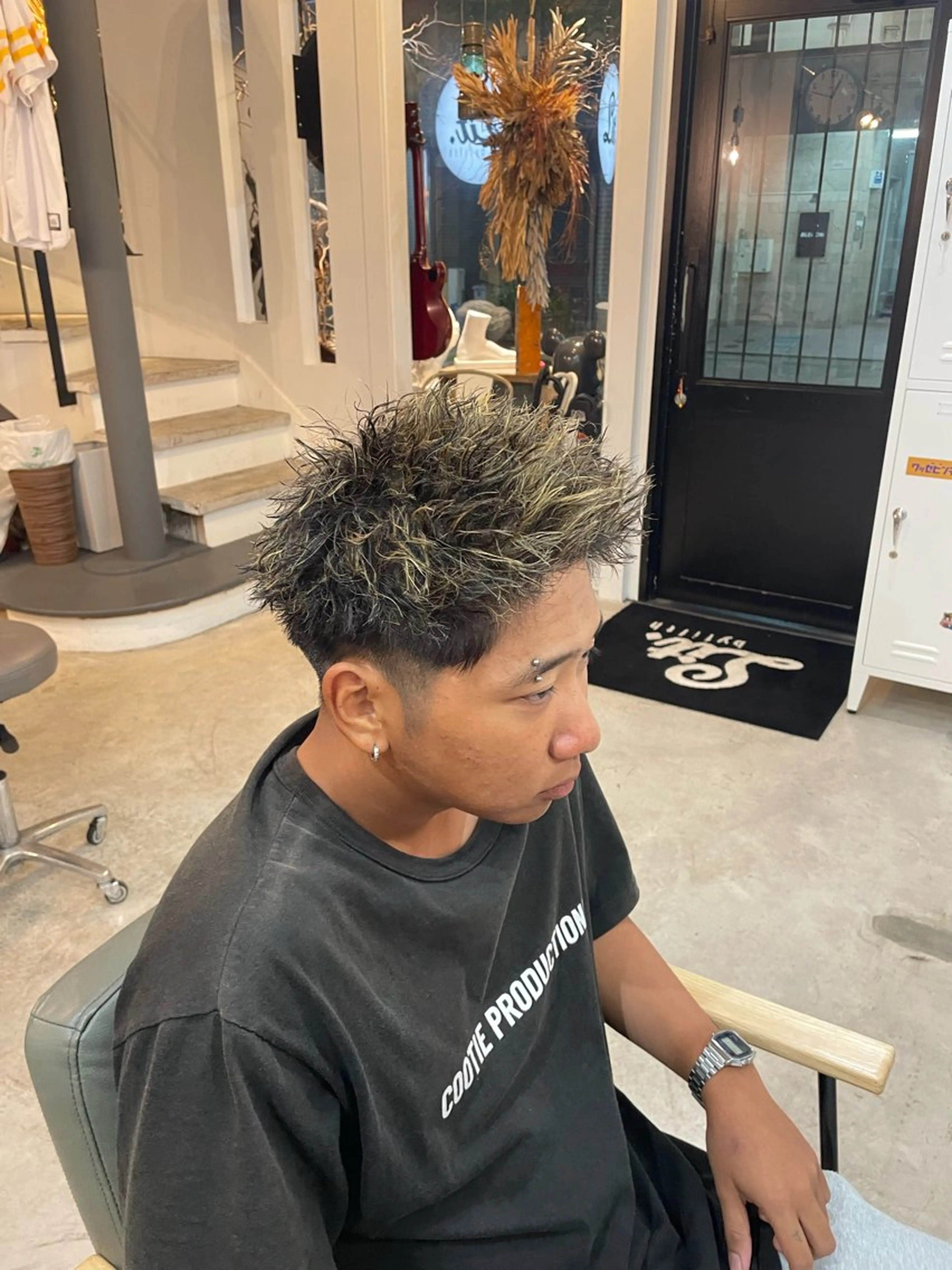 ショート カラー パーマ メンズ メンズメッシュ メンズパーマ メッシュ ショートヘア litbyfifth 濵崎寛太のヘアスタイル