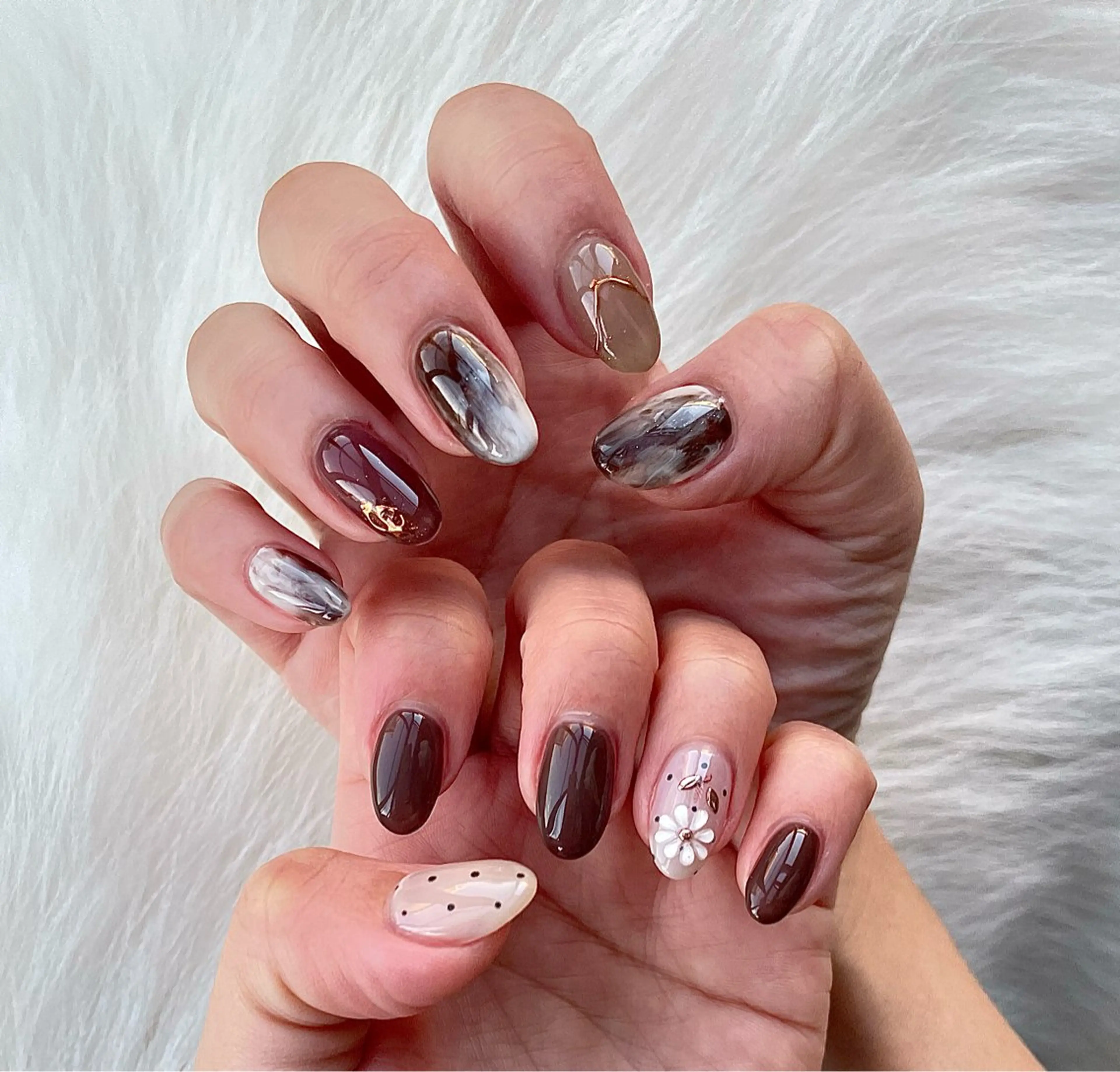 ネイル ハンドネイル フットネイル 山田 美紀のネイルデザイン