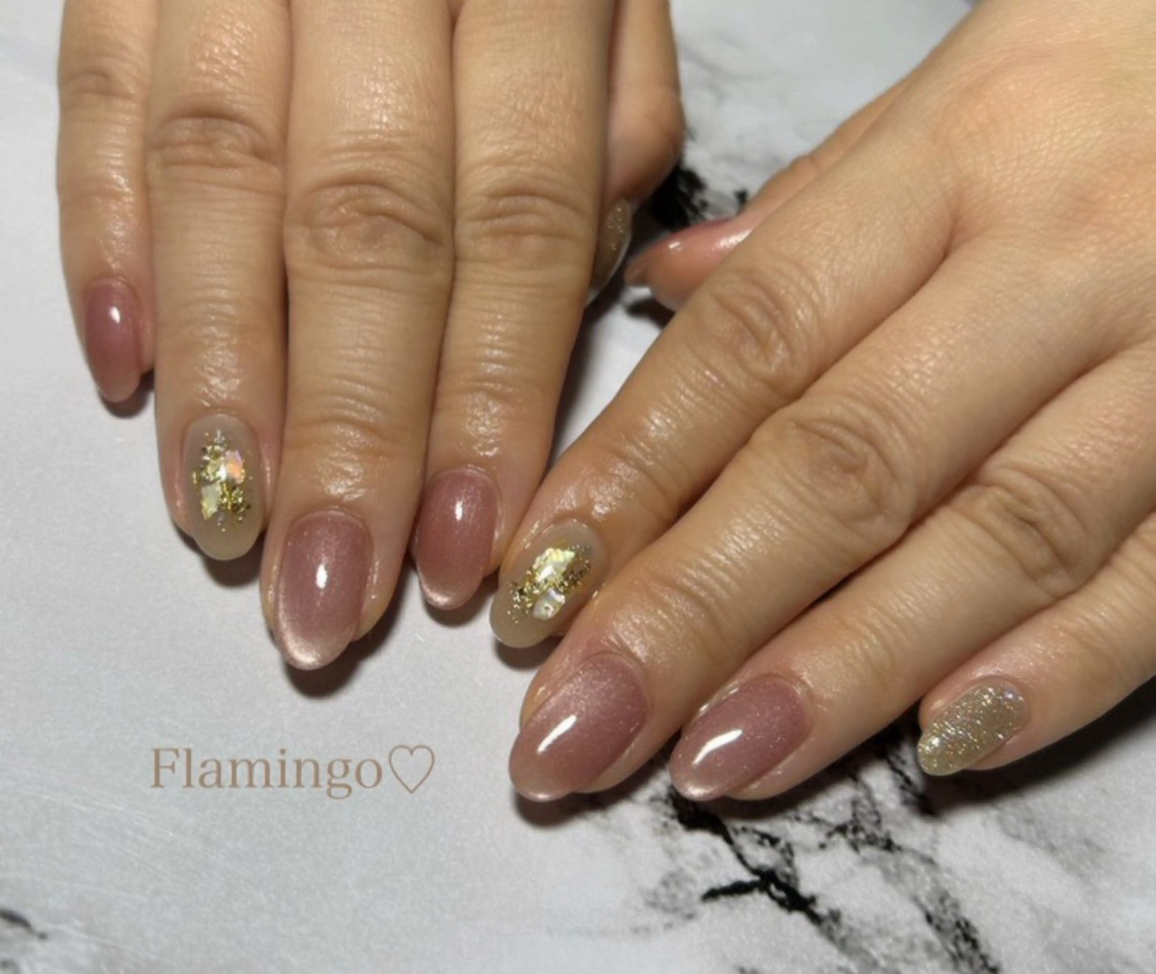 ネイル フラッシュネイル キラキラネイル ラメ(グリッター) マグネットネイル オフィスネイル フィルイン／自爪育成 ／爪に優しい施術のネイルデザイン