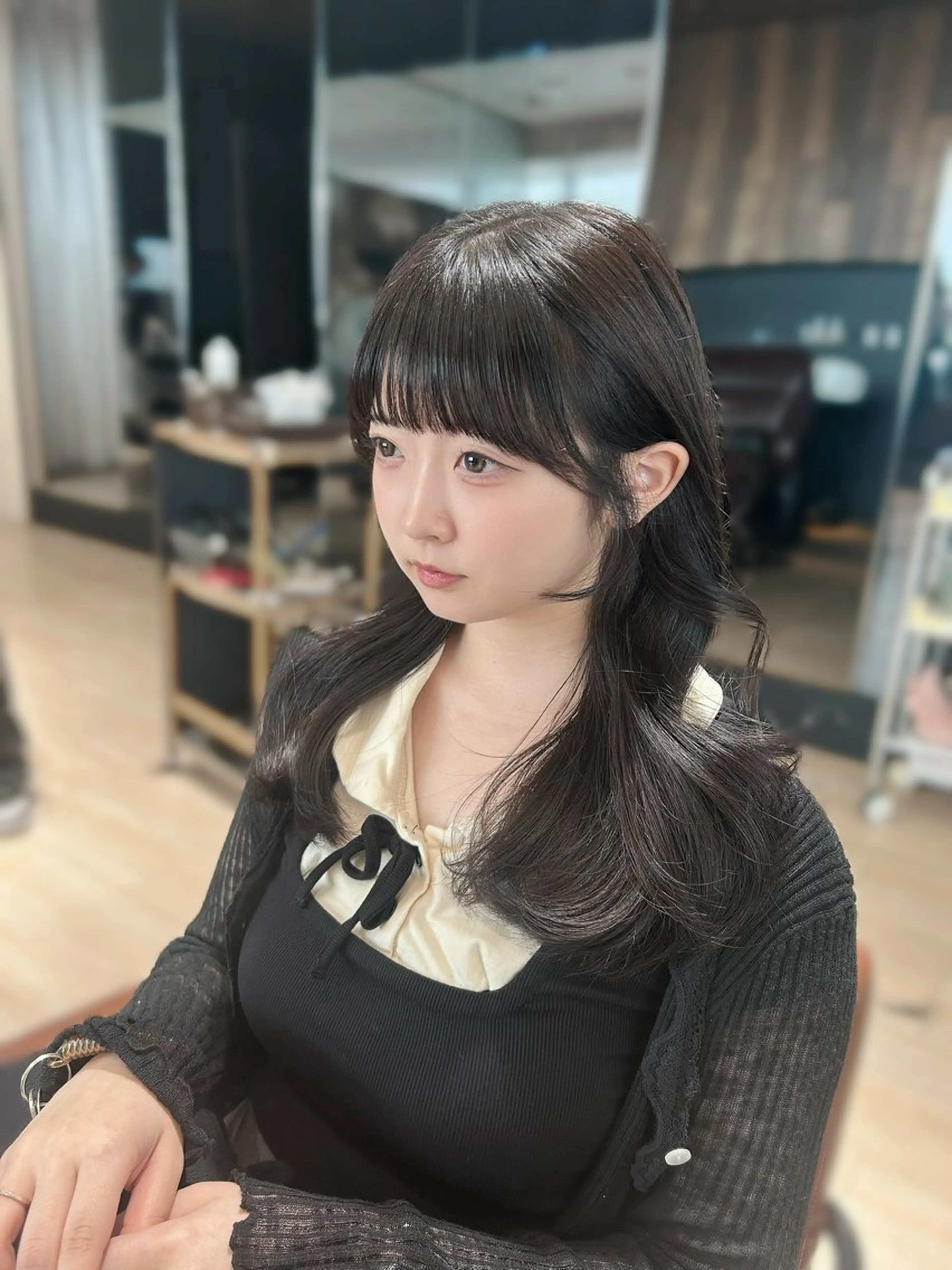 セミロング カット ヘアカラー トリートメント 🎀大竹美侑／顔まわ りカット／レイヤーのヘアスタイル