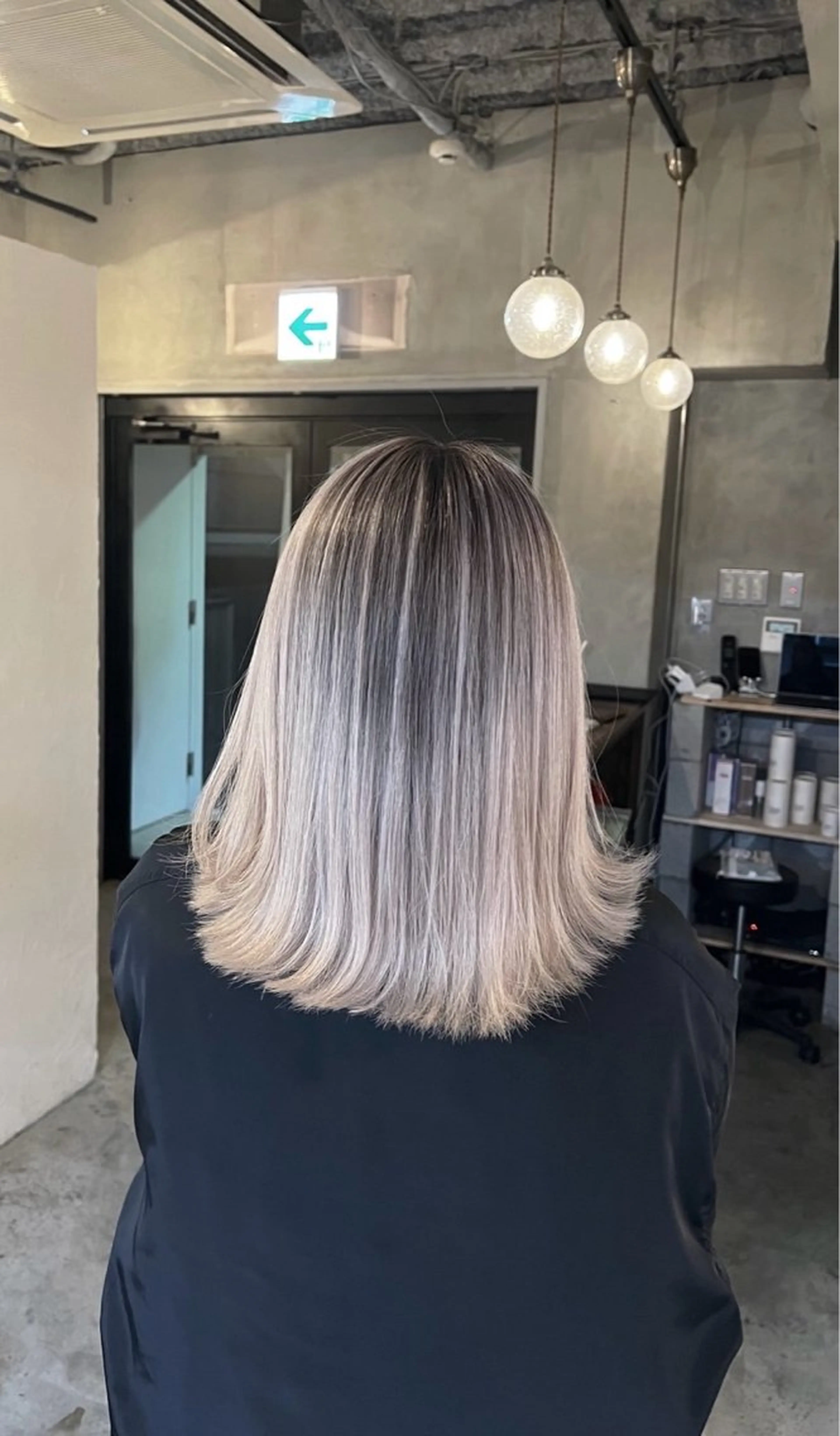 ショート カラー バレイヤージュ グレージュ レイヤーカット ヘアカラー トリートメント ROBIN所属・指名数No.1 /NAOYAのヘアスタイル