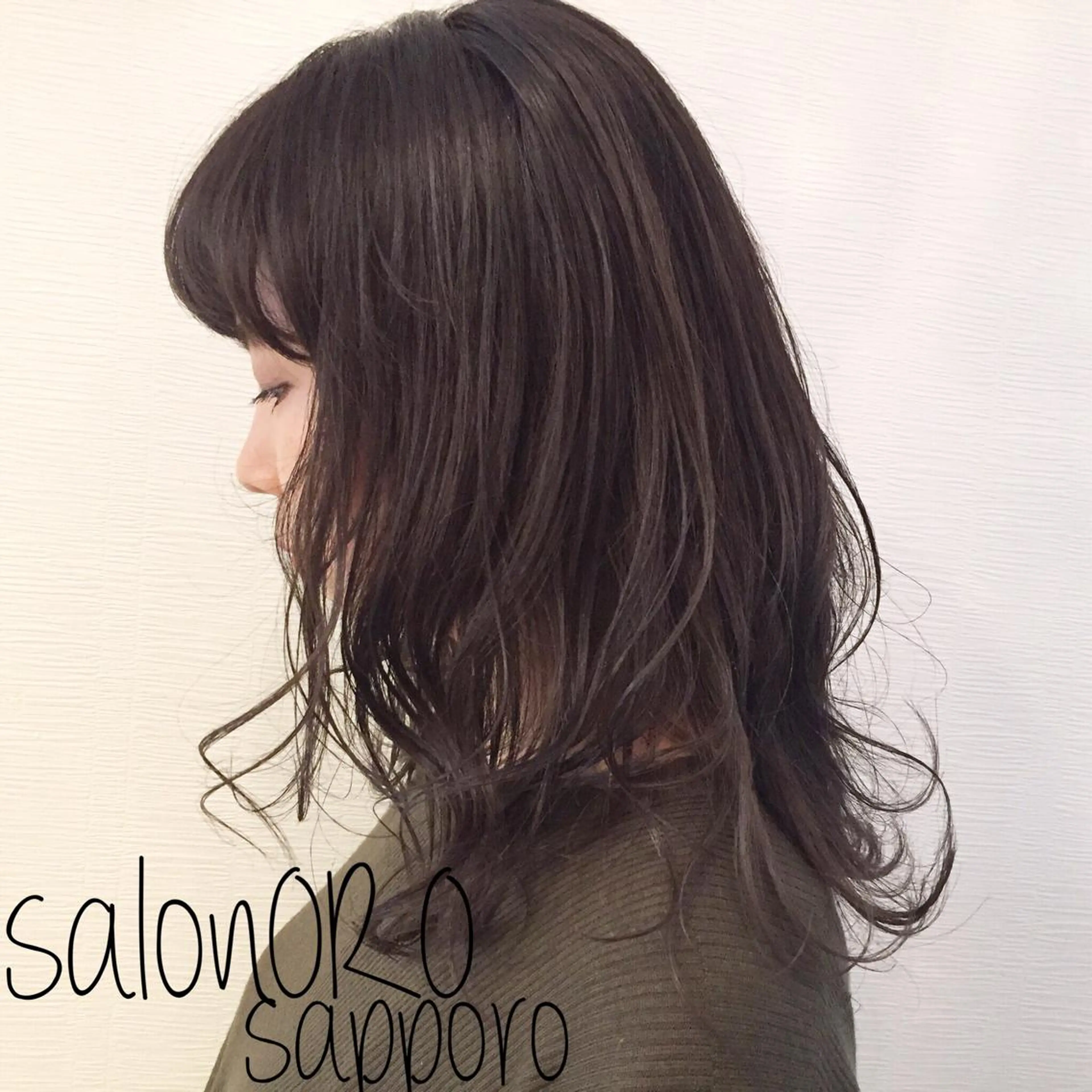 セミロング カラー ブリーチ 透明感カラー ハイライトカラー ブリーチなしカラー ハイライト 池田 真由美のヘアスタイル
