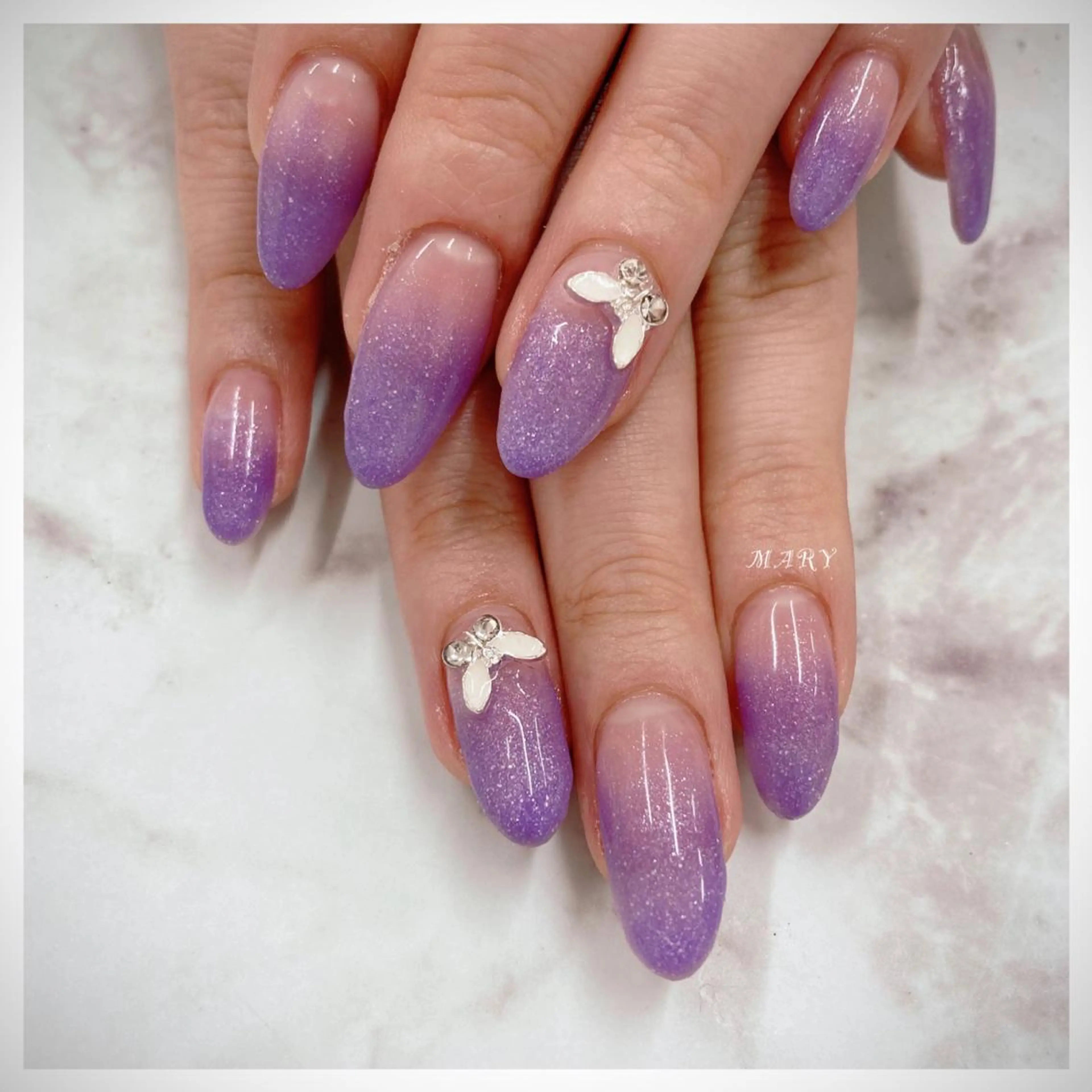 ネイル グラデーション ニュアンスネイル パープル ハンドネイル Mary nail .narumiのネイルデザイン