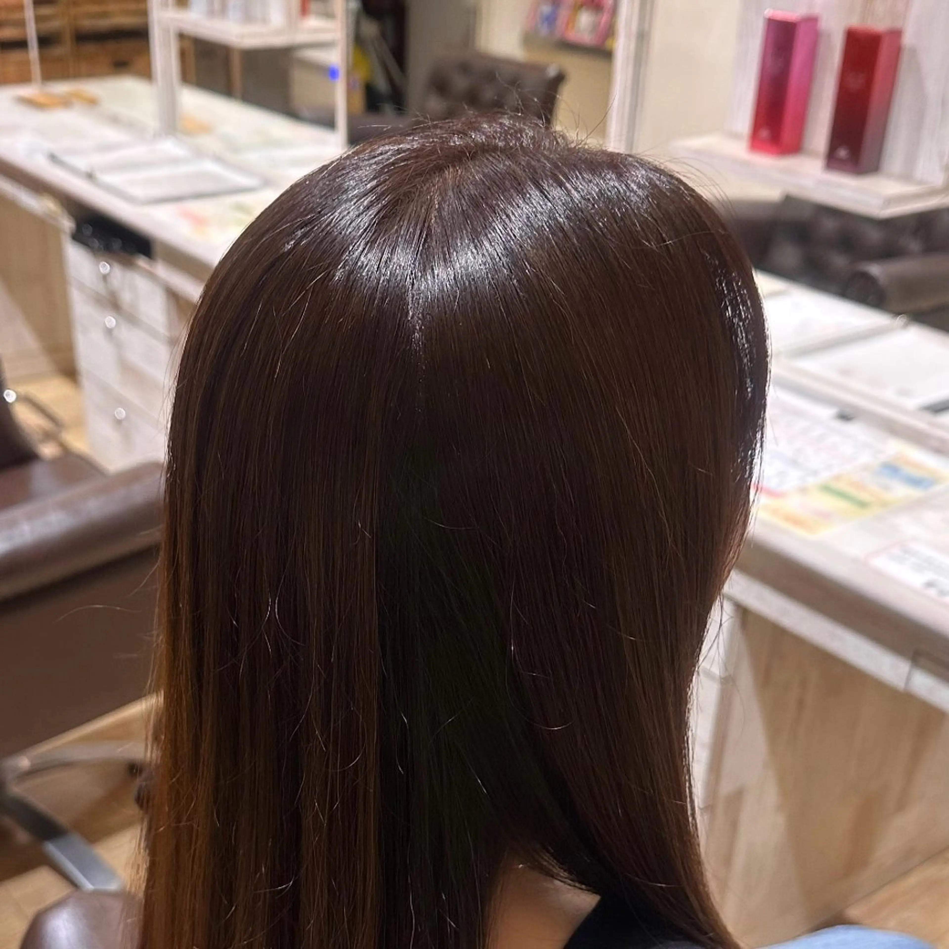 カラー ヘアカラー 加藤 真子のヘアスタイル