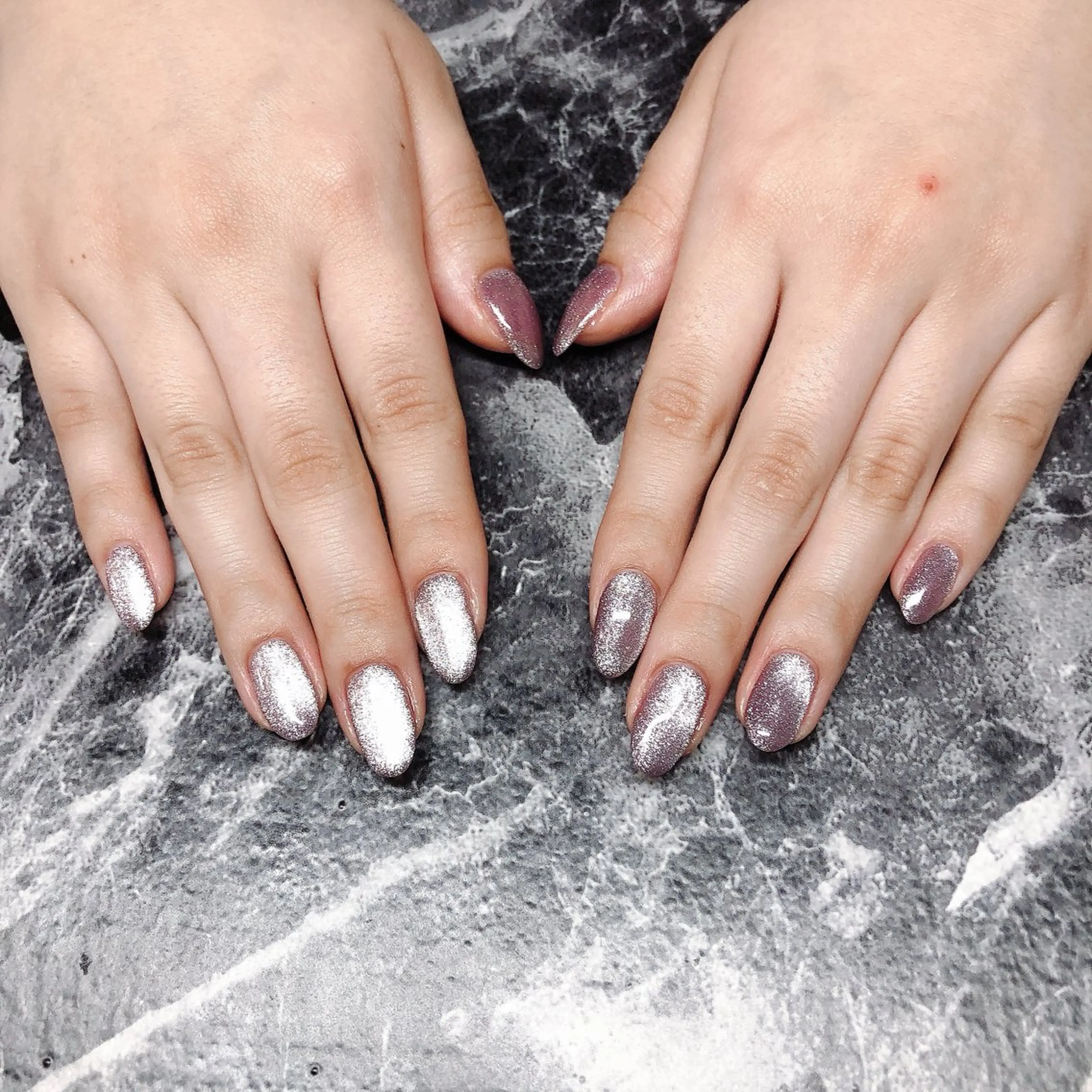 お試し&モデル価格🉐"美フォルム&ネイルケアパッケージ"ワンカラー（マグマネット、フラッシュ、グリッター含む）オフ込みの写真