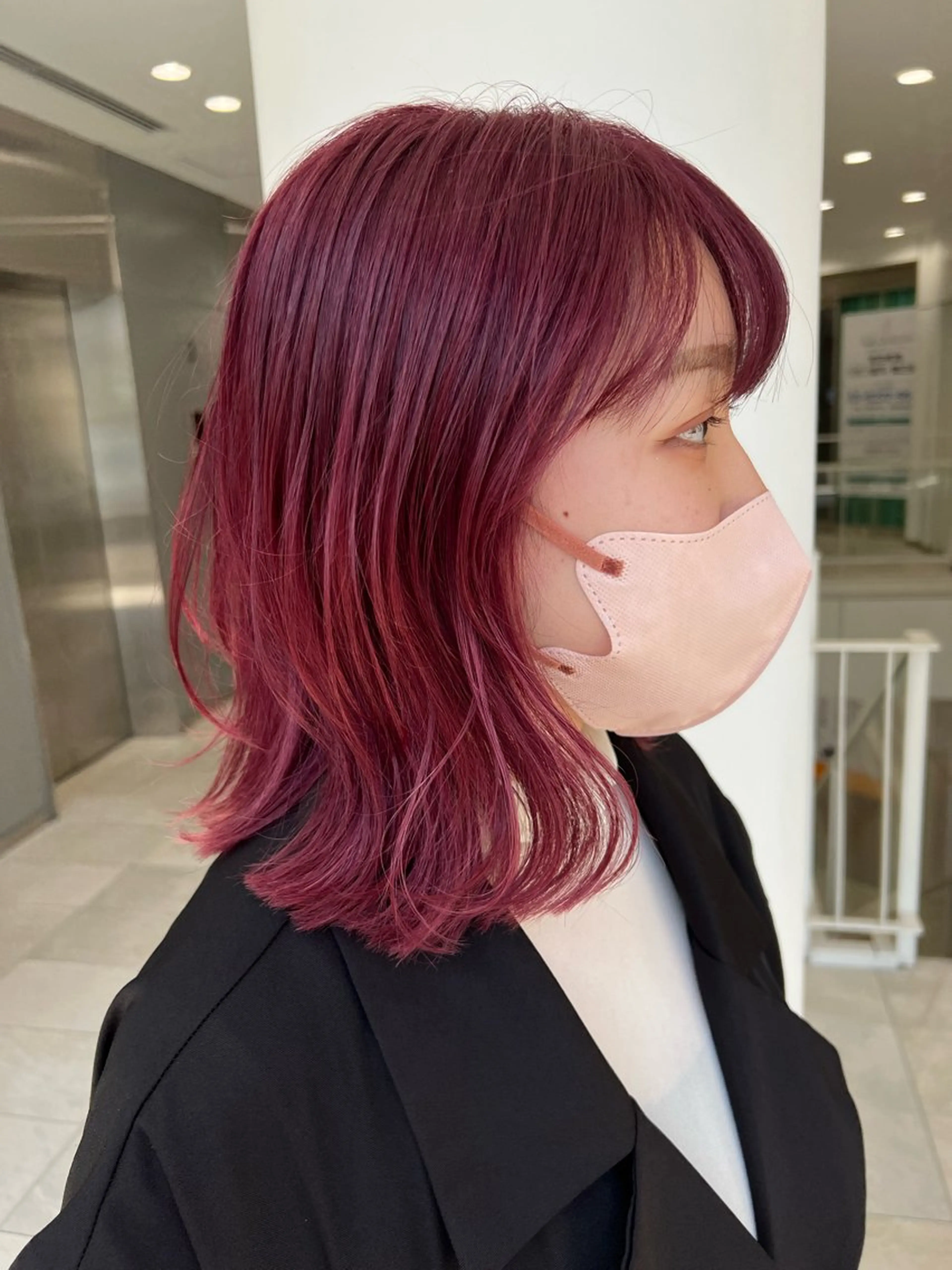 ミディアム くびれヘア カット ヘアカラー トリートメント ボブ/パーマ/レイ ヤー/新宿/KOKIのヘアスタイル