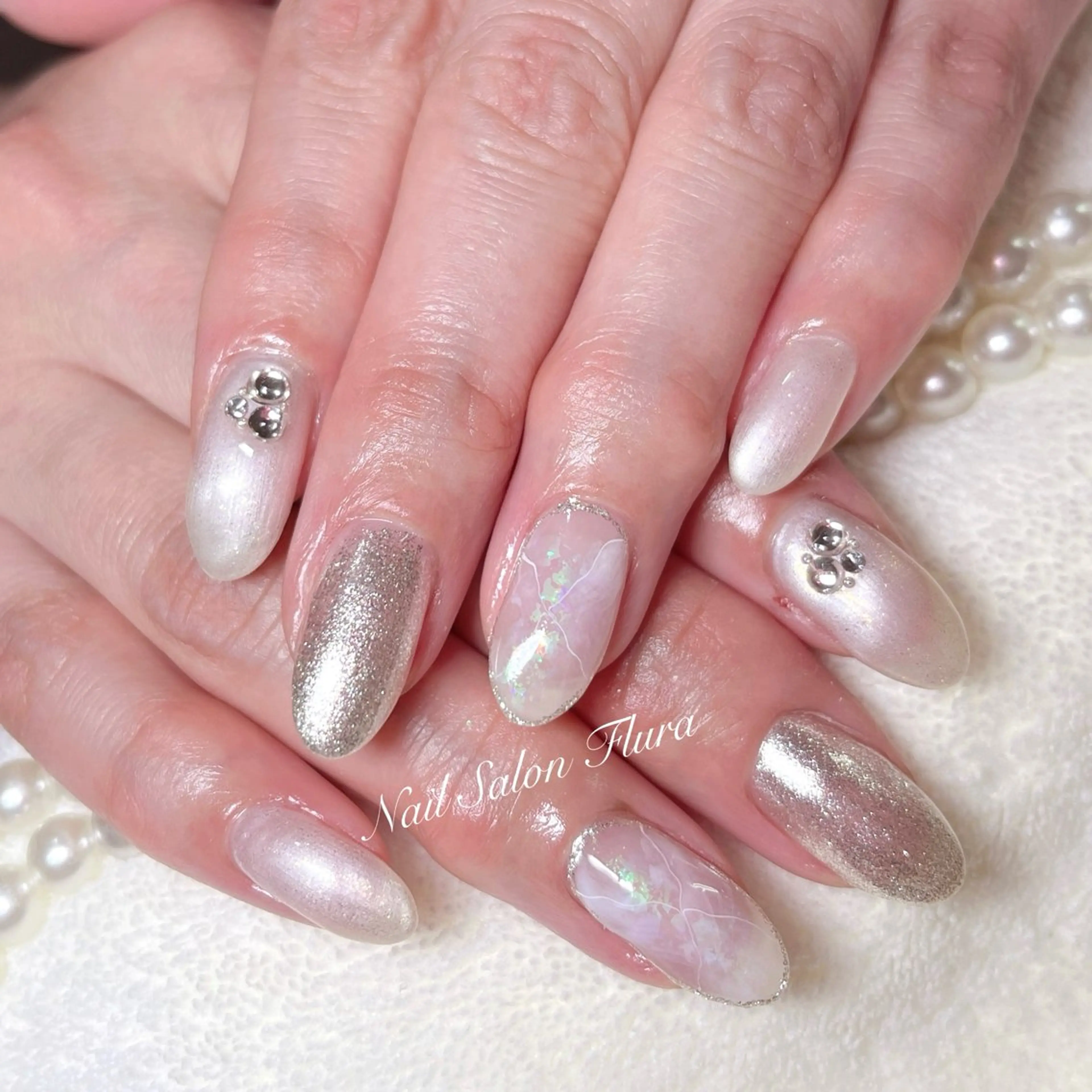 ネイル 大理石ネイル(マーブル) NailSalon Fluraのネイルデザイン