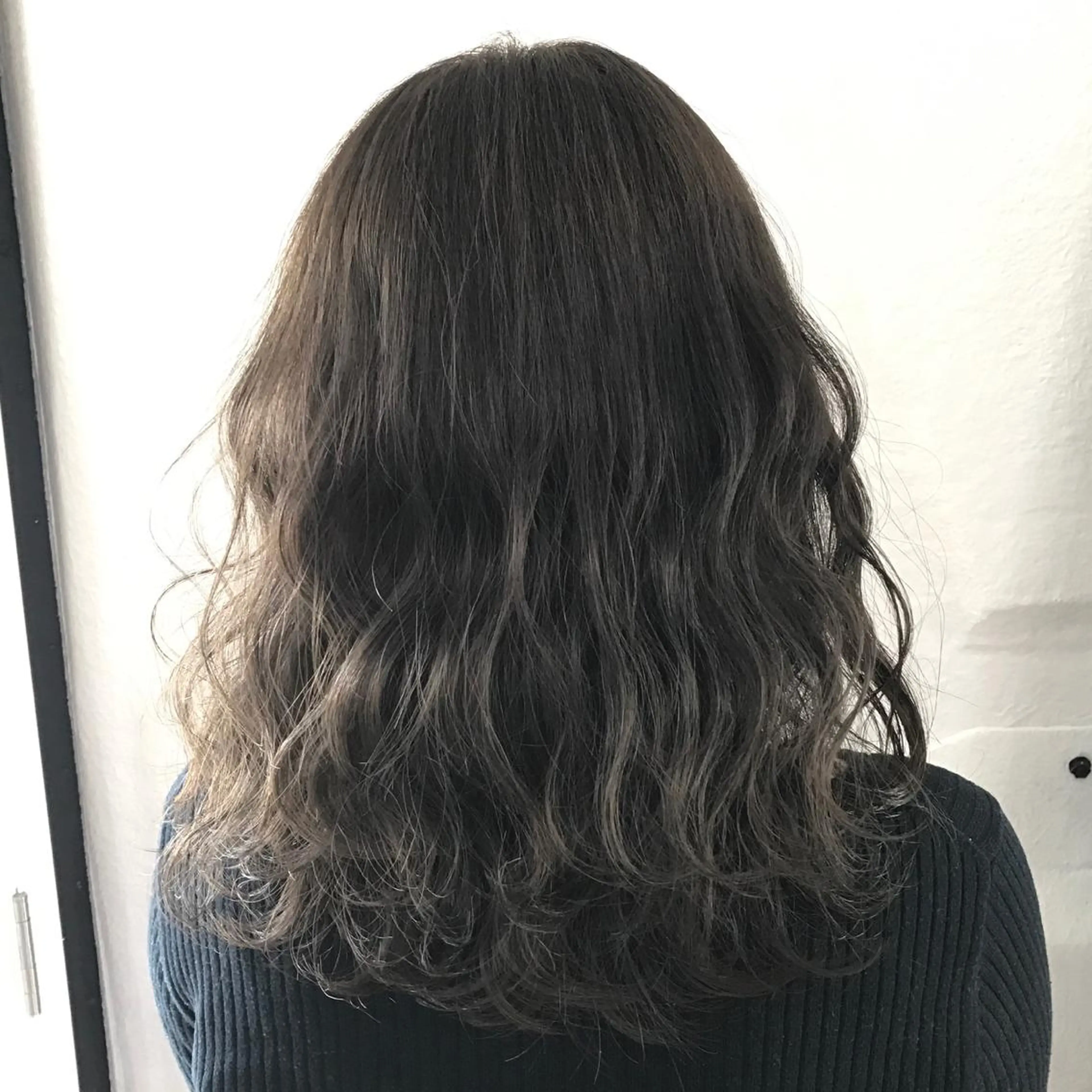 カラー アッシュ ブリーチ ブリーチなしカラー K-POP好き美容師 🇰🇷Kai.Yのヘアスタイル