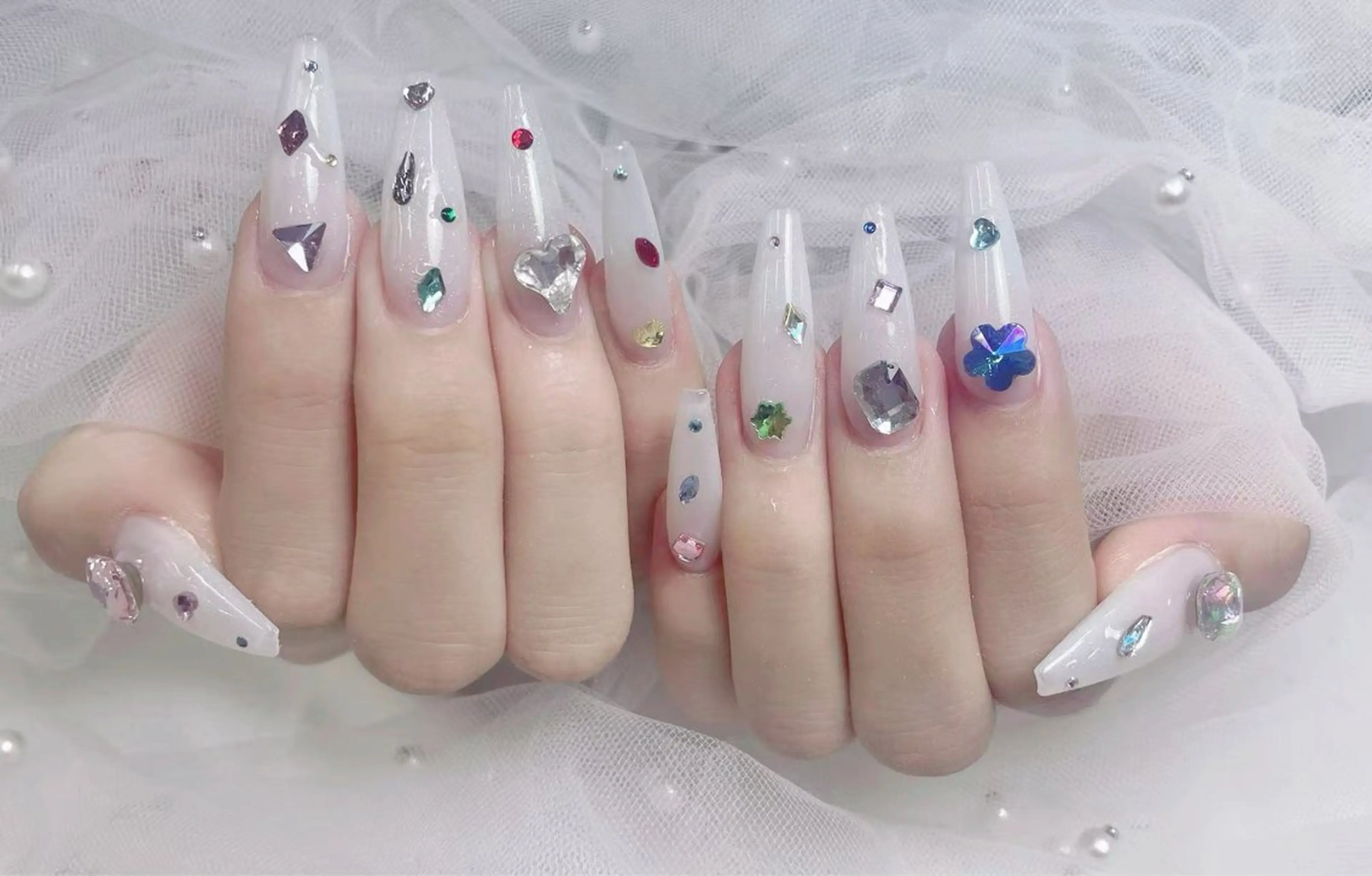 ネイル ハンドネイル ネイルサロンロータス (渋谷店)のネイルデザイン