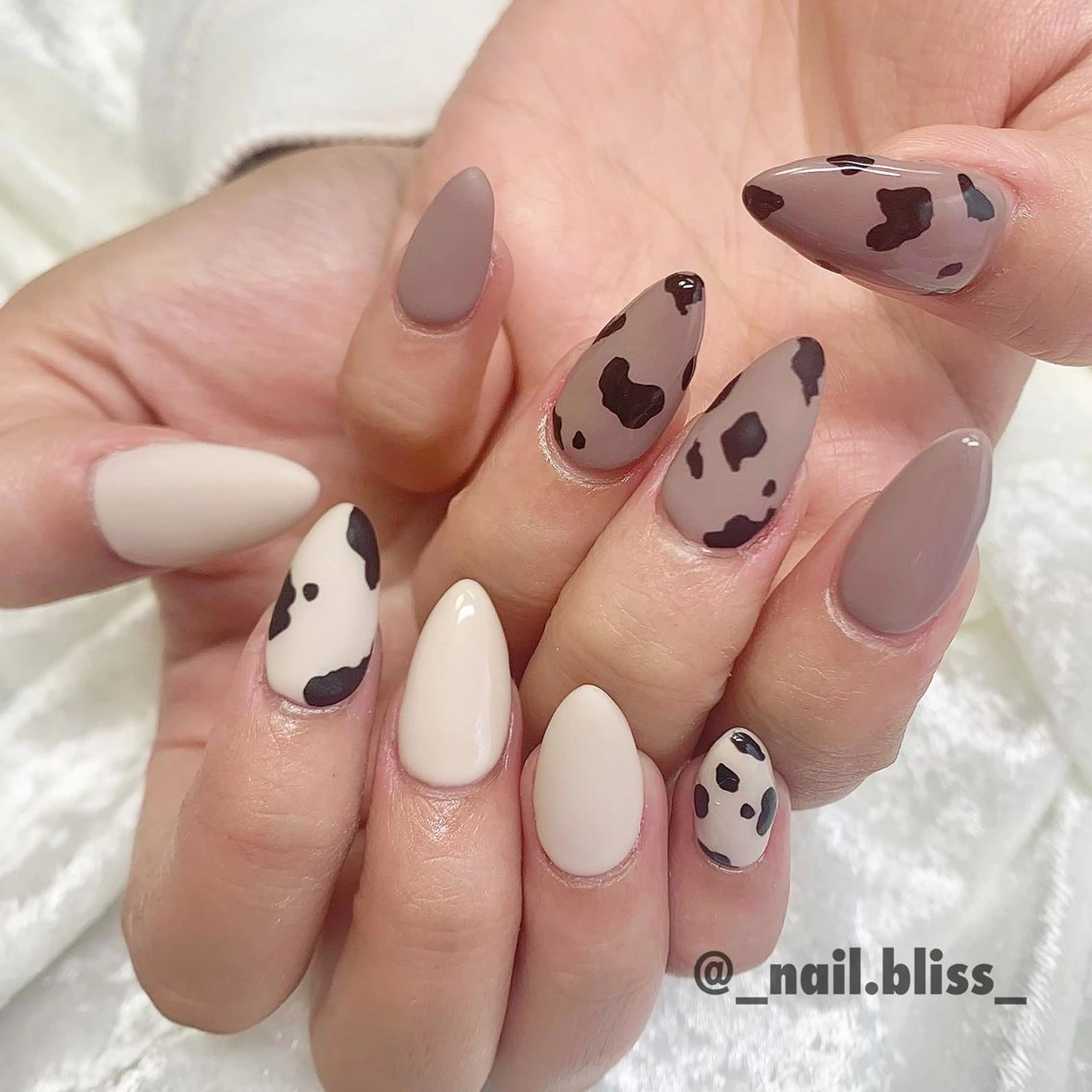 ネイル マットネイル ハンドネイル NAIL BLISSのネイルデザイン