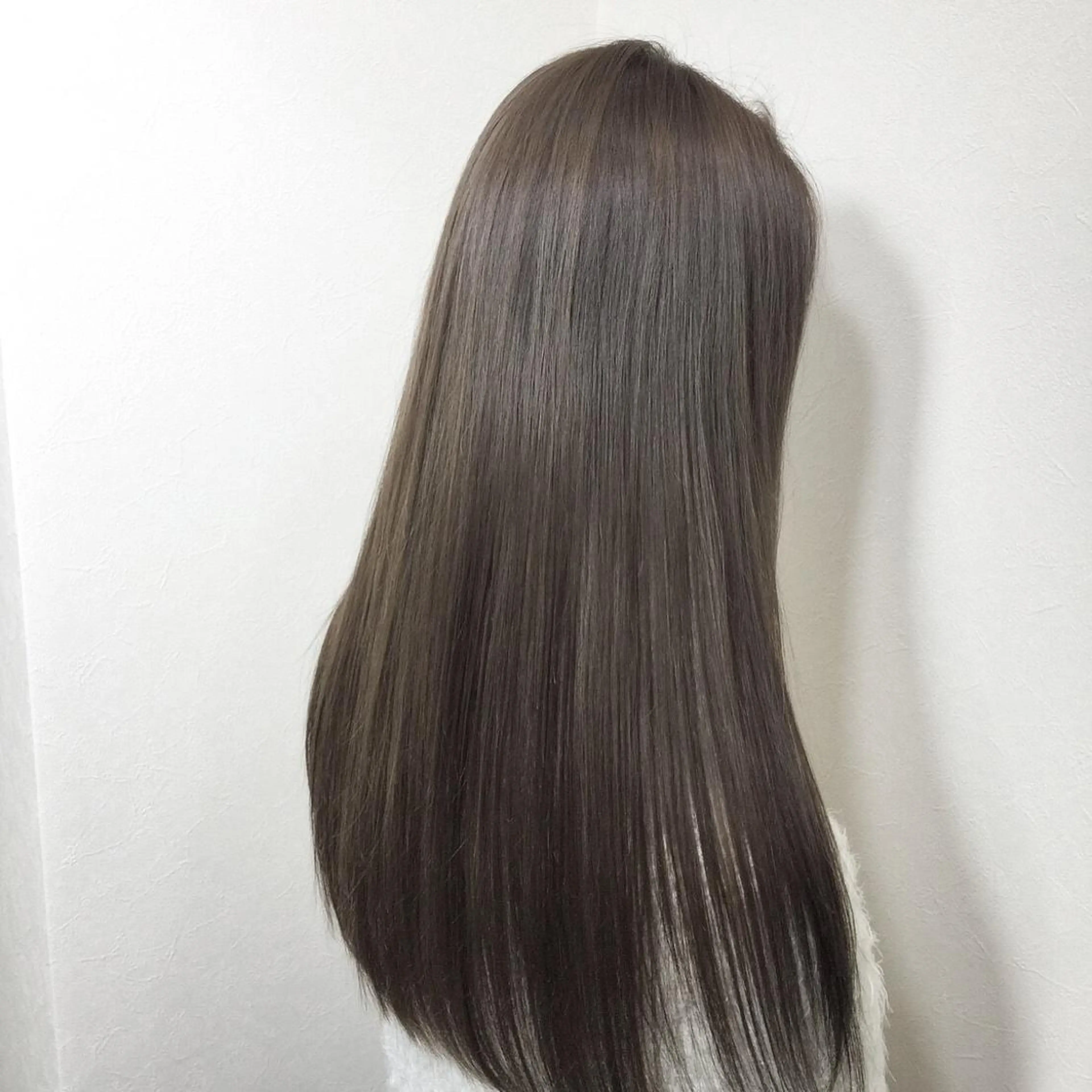 ロング カラー ﾊｲﾗｲﾄ/ﾚｲﾔｰ ｶｯﾄ/大嶽謙のヘアスタイル