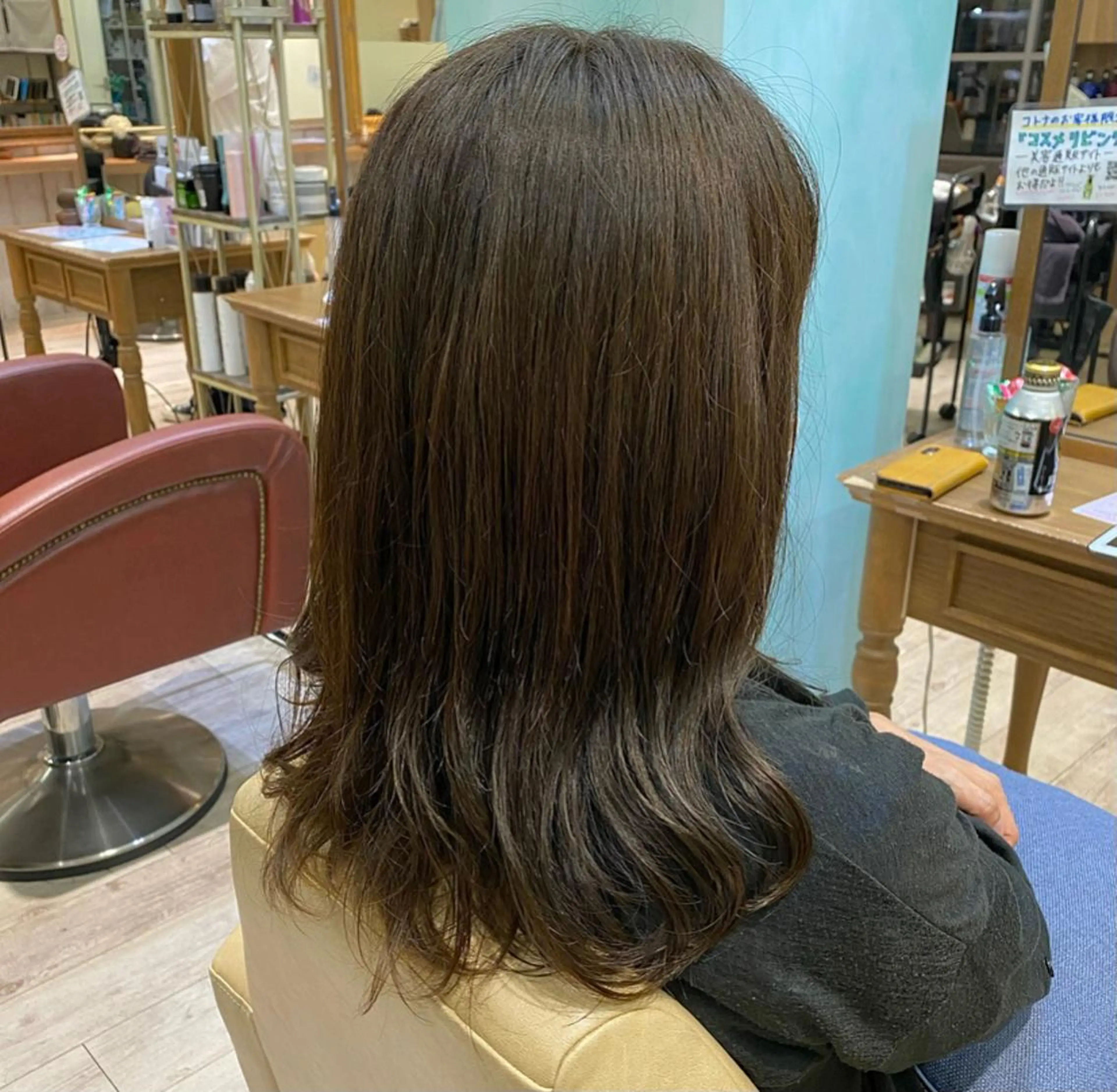 カラー 透明感カラー グレージュ オリーブグレージュ オリーブグレー 後藤 瀬奈のヘアスタイル