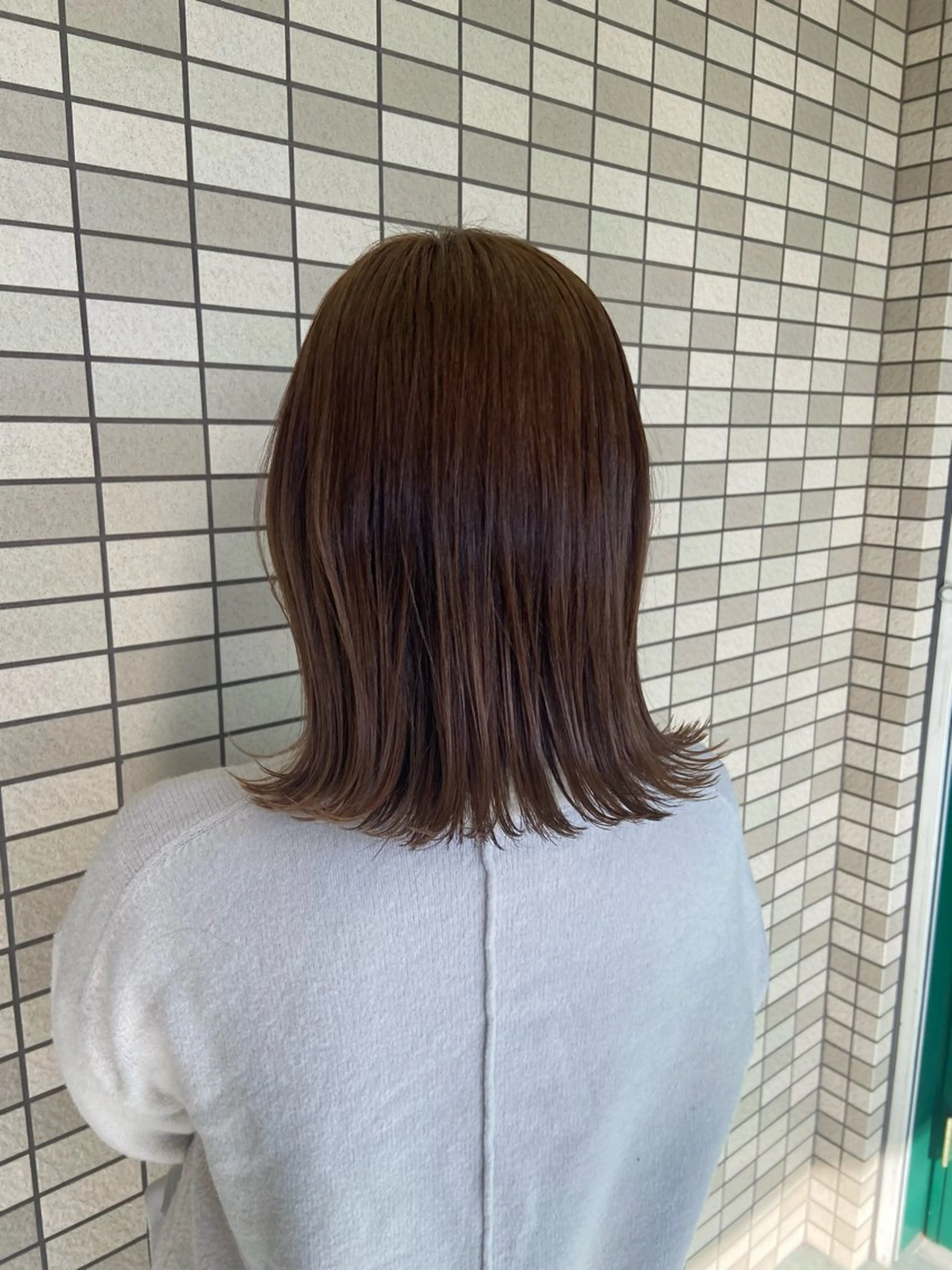 ミディアム カラー 大矢 萌美のヘアスタイル