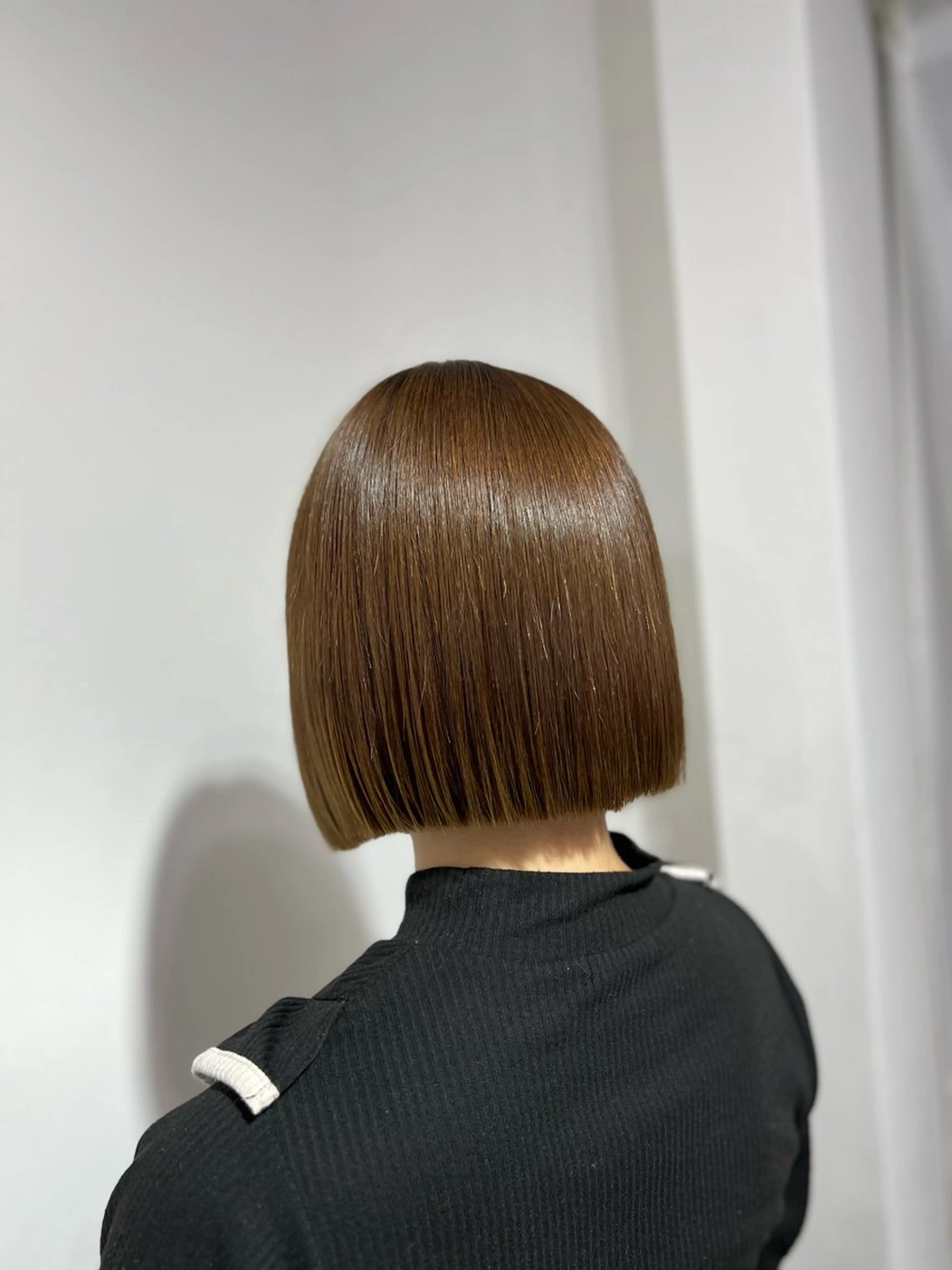 ショート カラー 切りっぱなしボブ ショートボブ イルミナカラー ボブ くびれヘア 神戸ボブ✂️ ioe三宮/田 伸佳のヘアスタイル