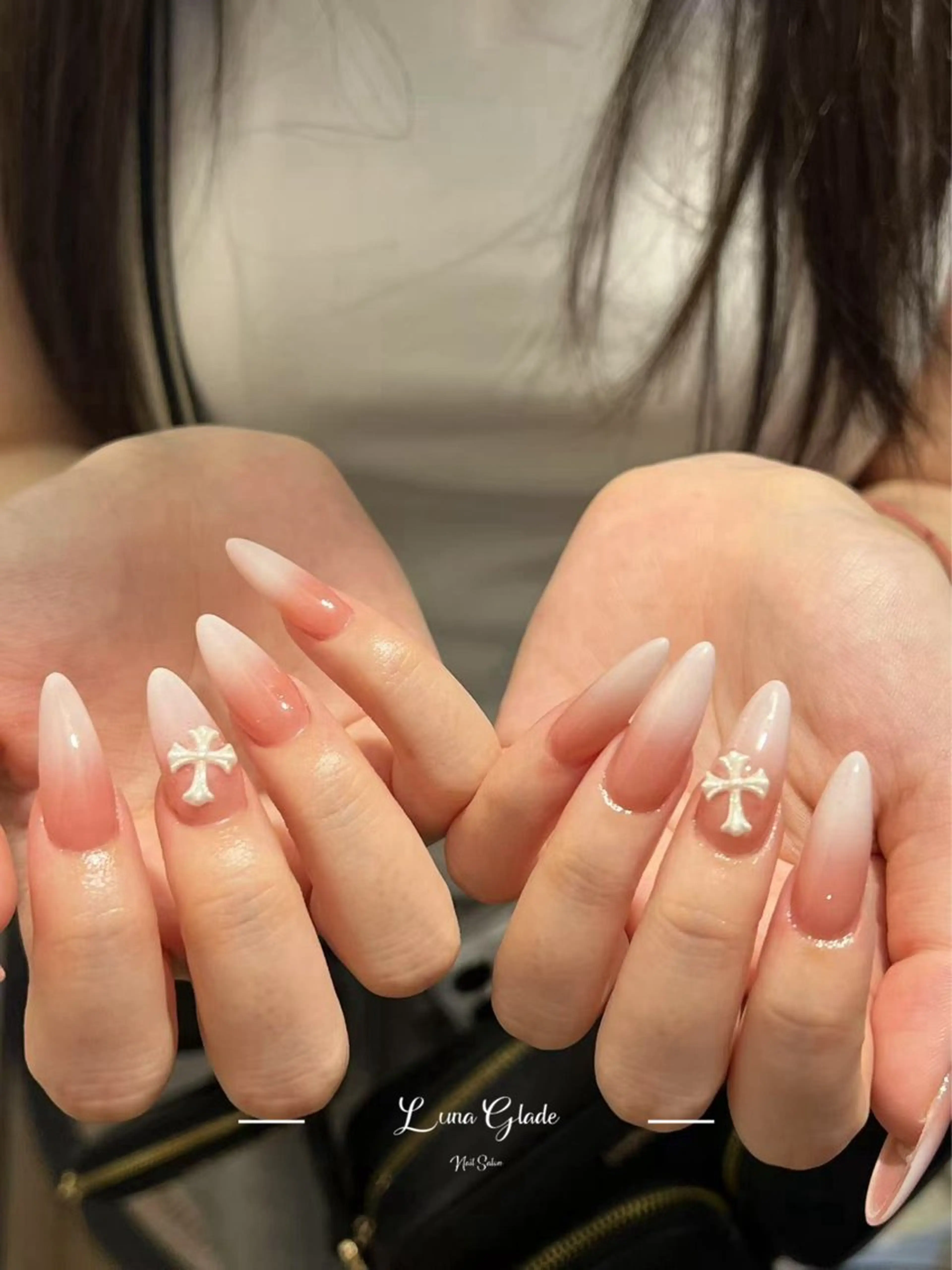 ネイル ハンドネイル Luna Gladeのネイルデザイン