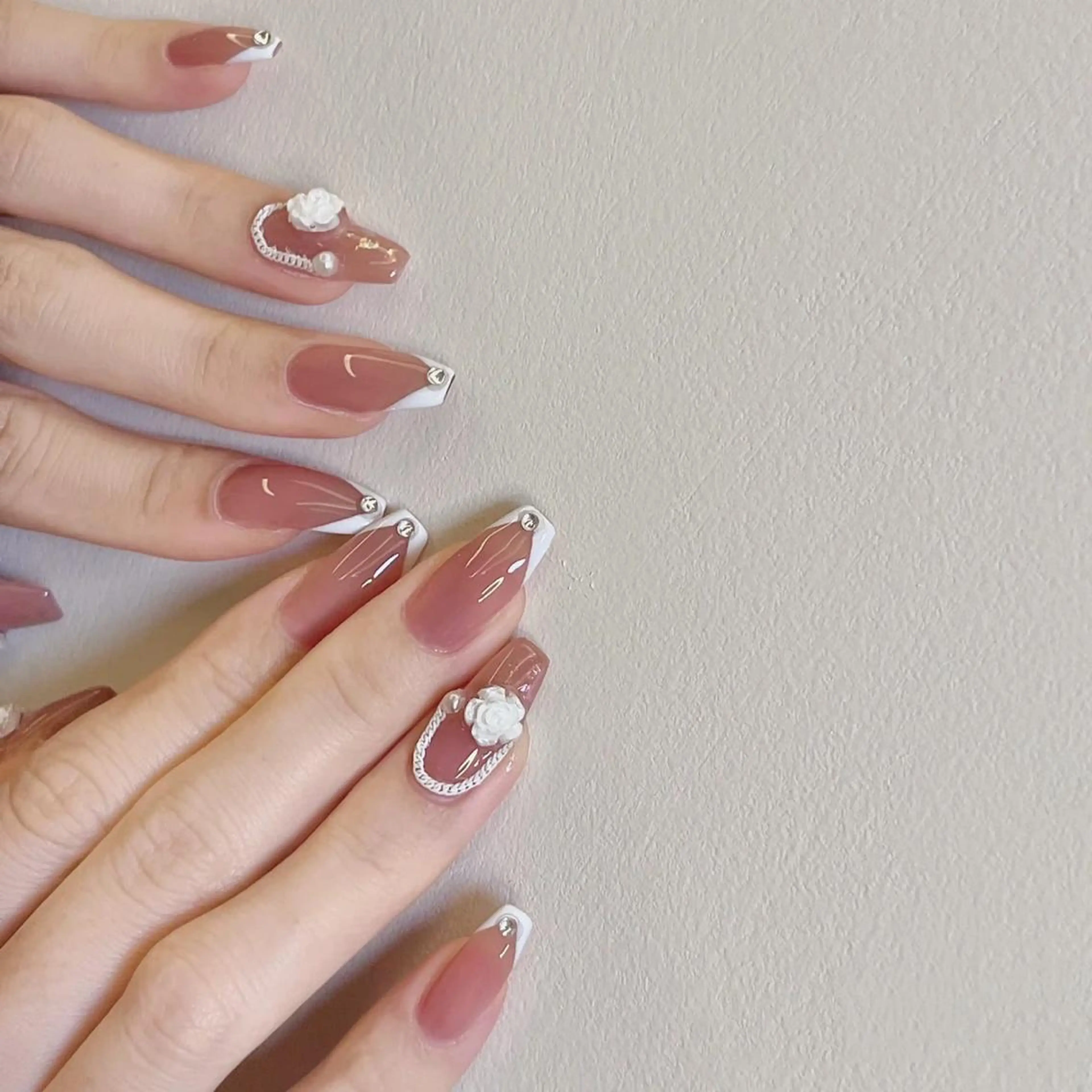 ネイル ハンドネイル Queens マオのネイルデザイン