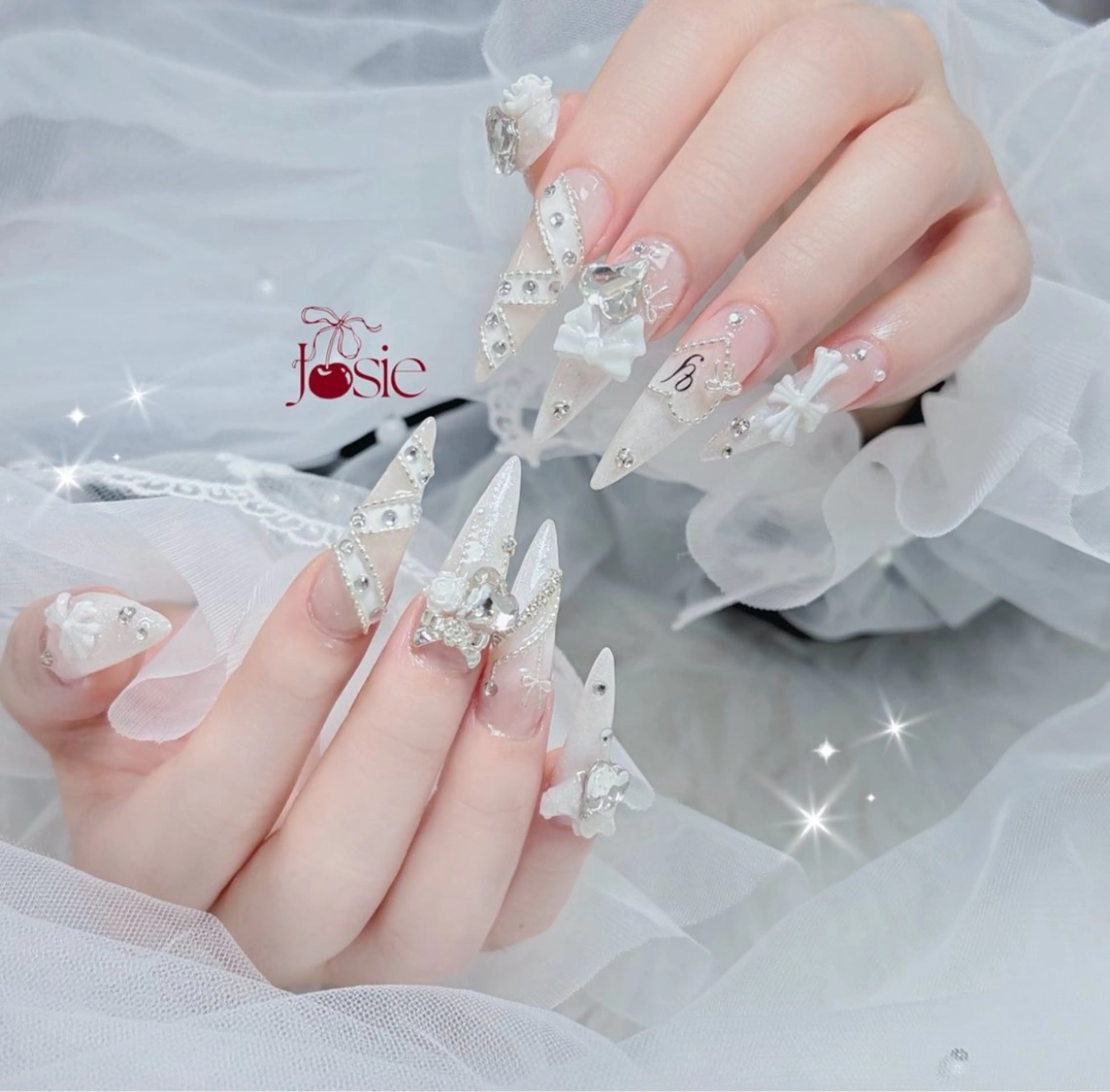 カラー グラデーションカラー ピンクカラー ハンドネイル AIN Nailのネイルデザイン