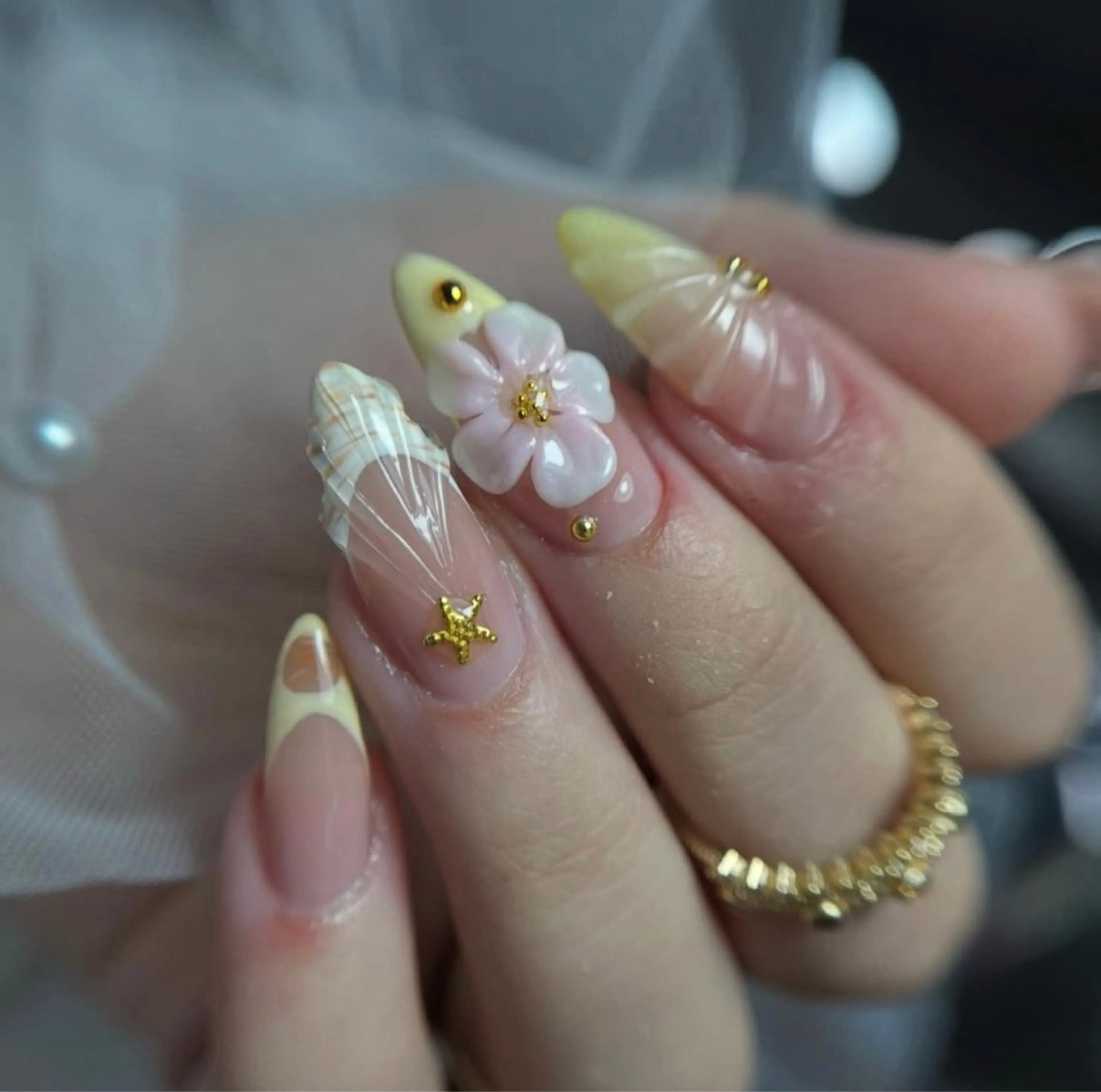 ネイル アートネイル 長さ出し ジェルネイル マグネットネイル ニュアンスネイル なな_ CloudyChanのネイルデザイン