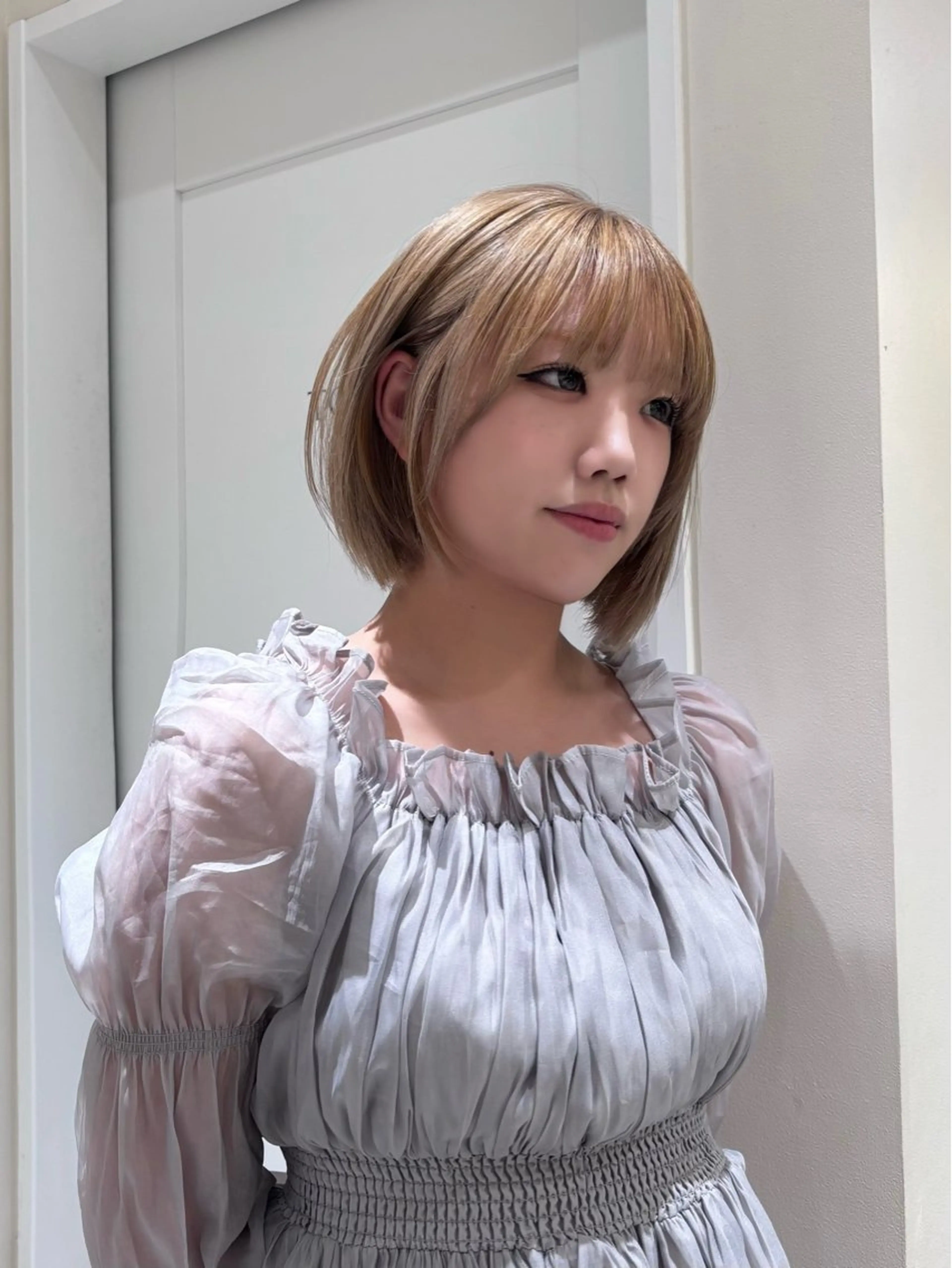 ショート カラー ヘアカラー ヘアセット ハイトーンカラー🫧 🥣KYOKAのヘアスタイル