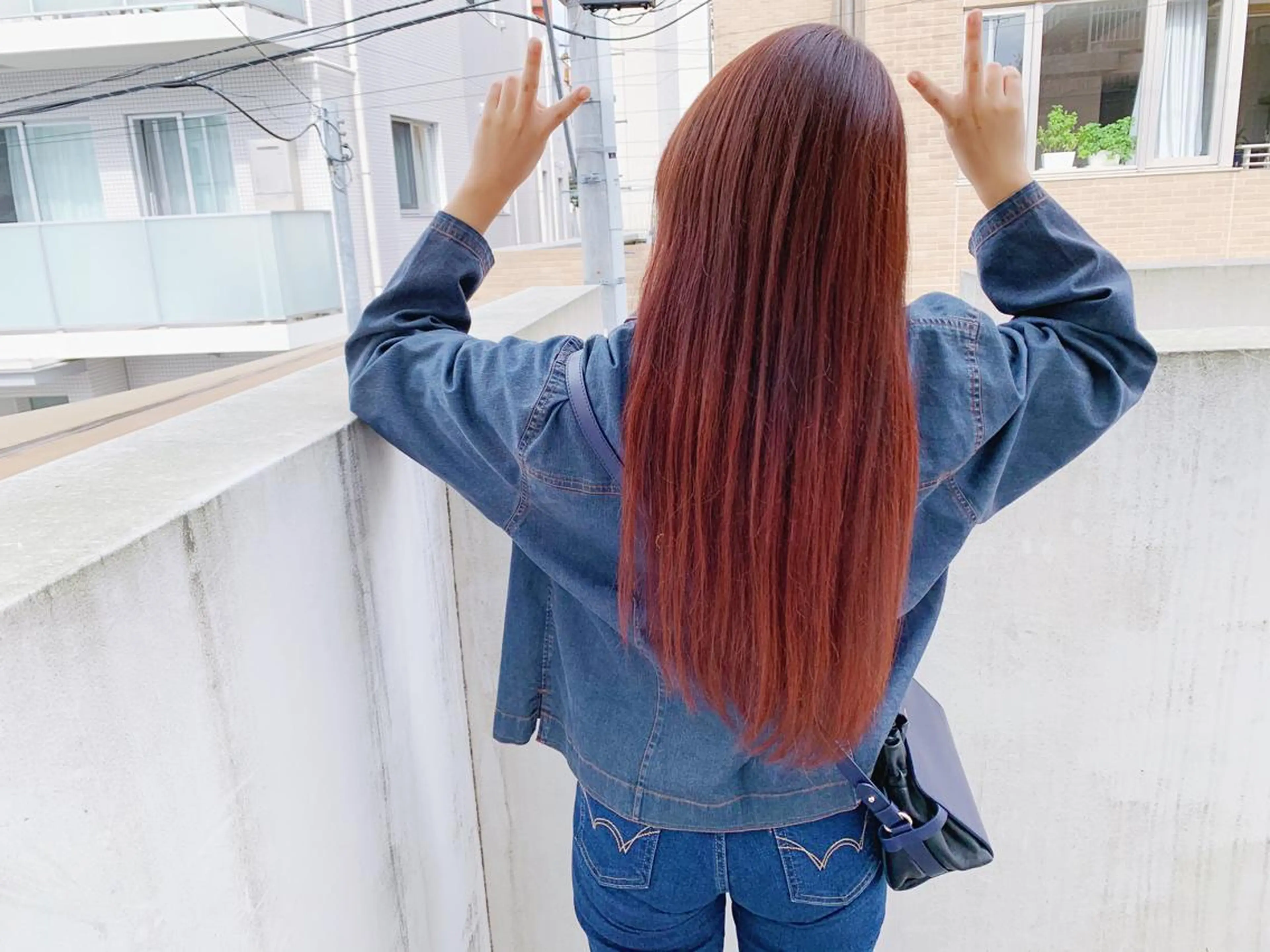 ロング カラー タカハシ ハヤトのヘアスタイル